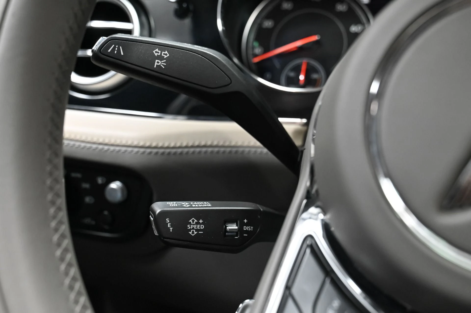 mph058_705868866_Used_2018_Bentley_Bentayga_Mulliner_1757711699_618728f56f