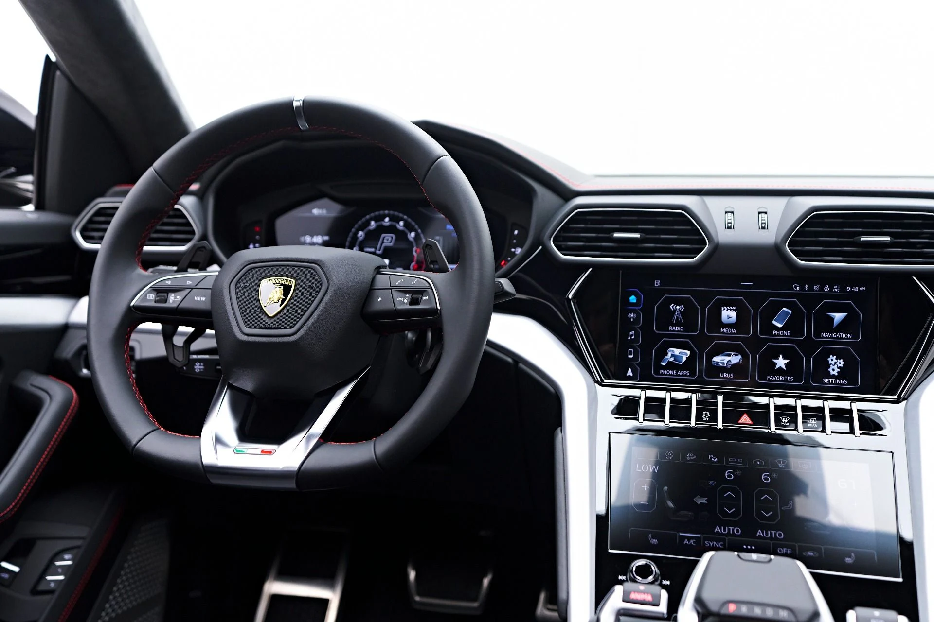 mph058_706259454_Used_2022_Lamborghini_Urus_1753311555_b7dd7a4802