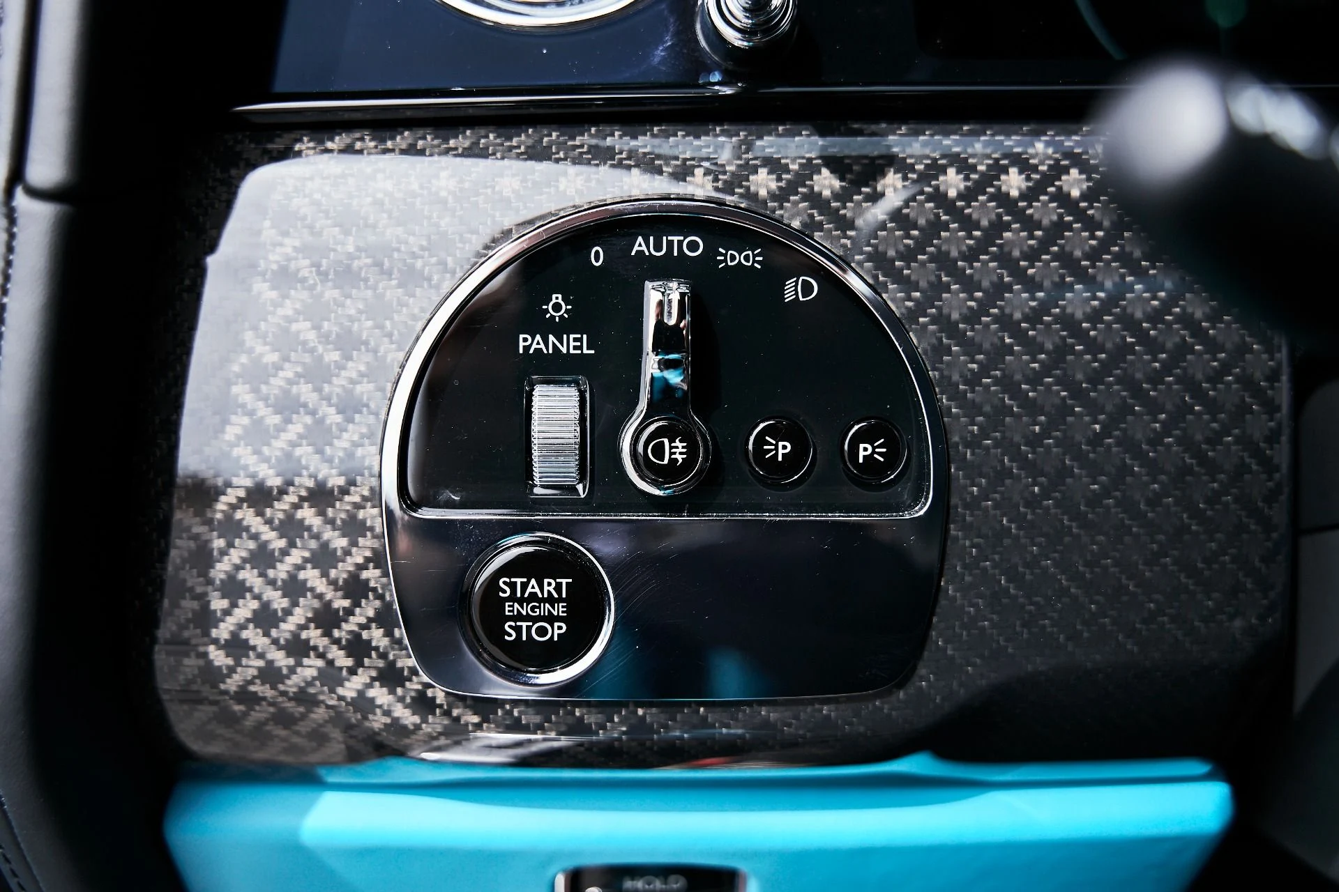 mph058_724152108_Used_2025_Rolls_Royce_Cullinan_Black_Badge_1774912556_b8cfe695b4