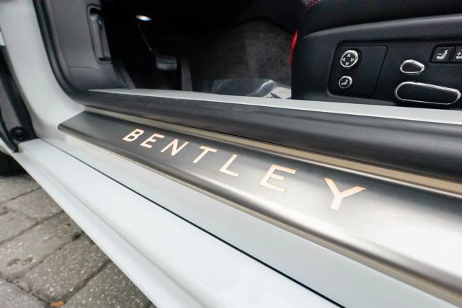 mph058_741405618_22981563_59_640_84710a5a8b