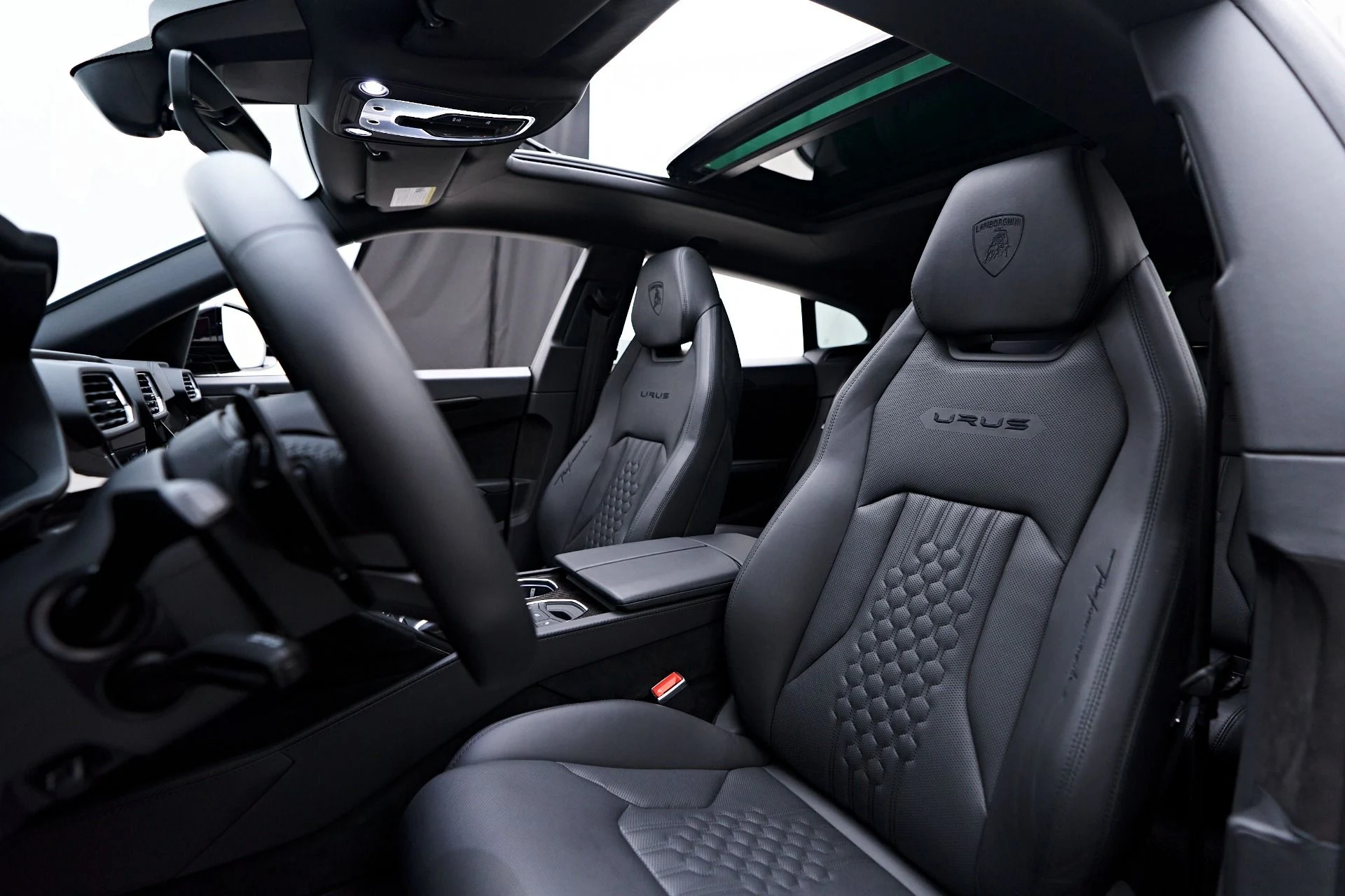 mph058_751512665_Used_2023_Lamborghini_Urus_Performante_1756943526_5072cf395f