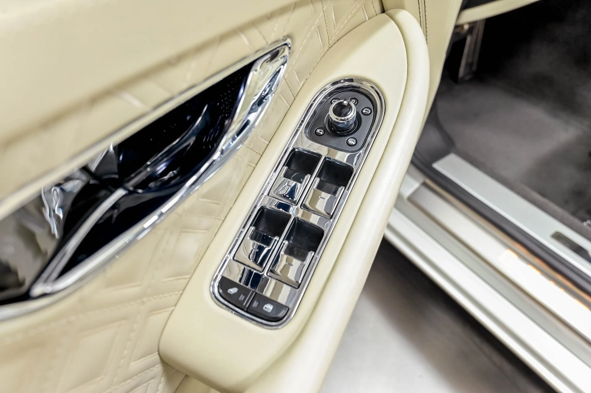 mph058_782095549_Used_2020_Bentley_Continental_GT_V8_1780589697_73a790d3b9