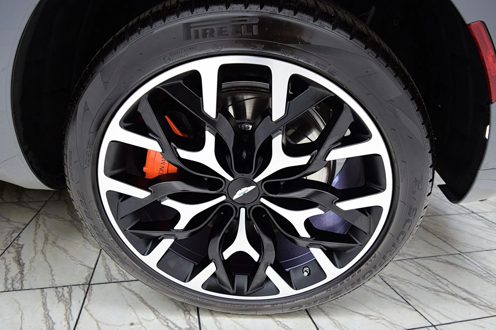 mph058_790203894_Used_2022_Aston_Martin_DBX_fca15a6558