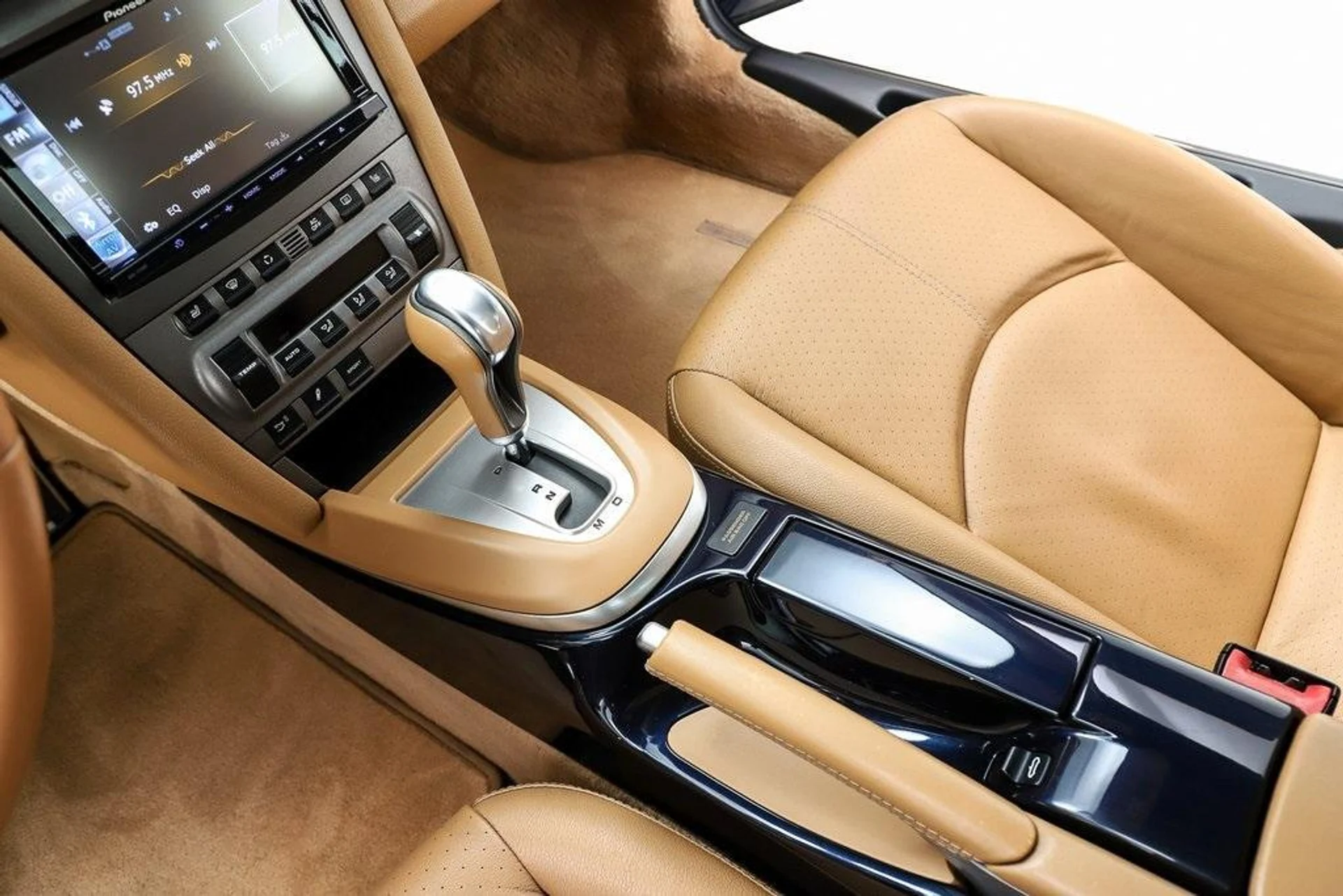 mph058_791887238_2v6xvw_M_Ku3b5w8c6b_B_YG_0bpi_G8_6d681222c1