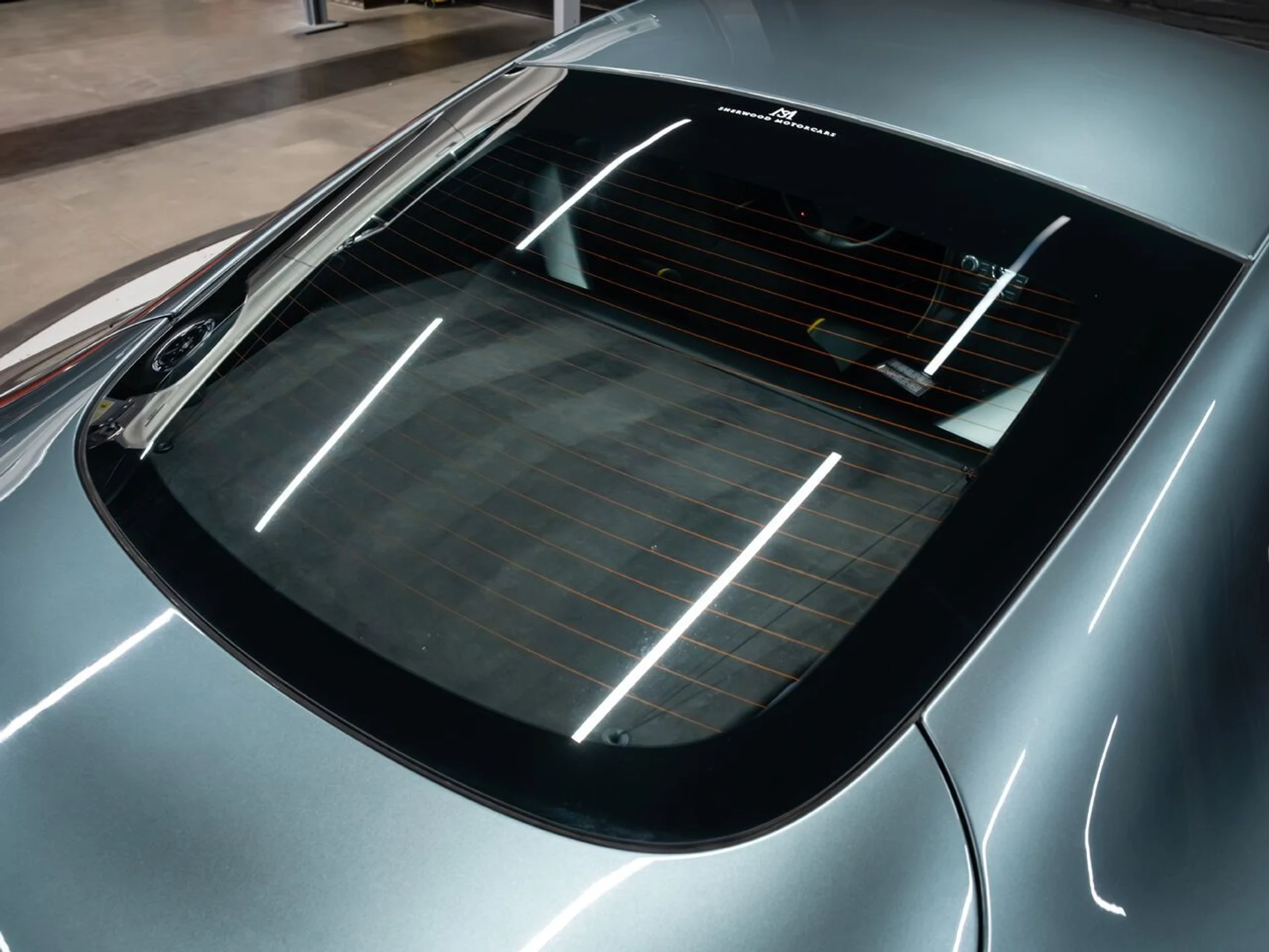 mph058_79853515_aston_martin_v8_vantage_2015_e375ea0444