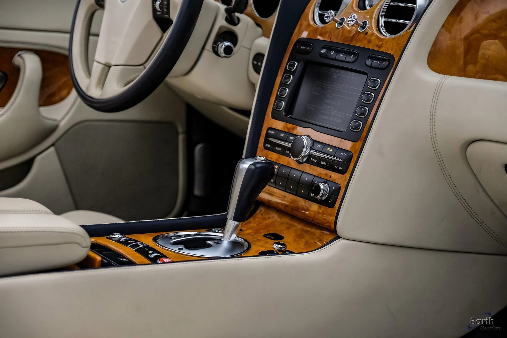 mph058_836287584_05c8bdf947478d86c9fa34c6aafb6138x_f68f7e64e6