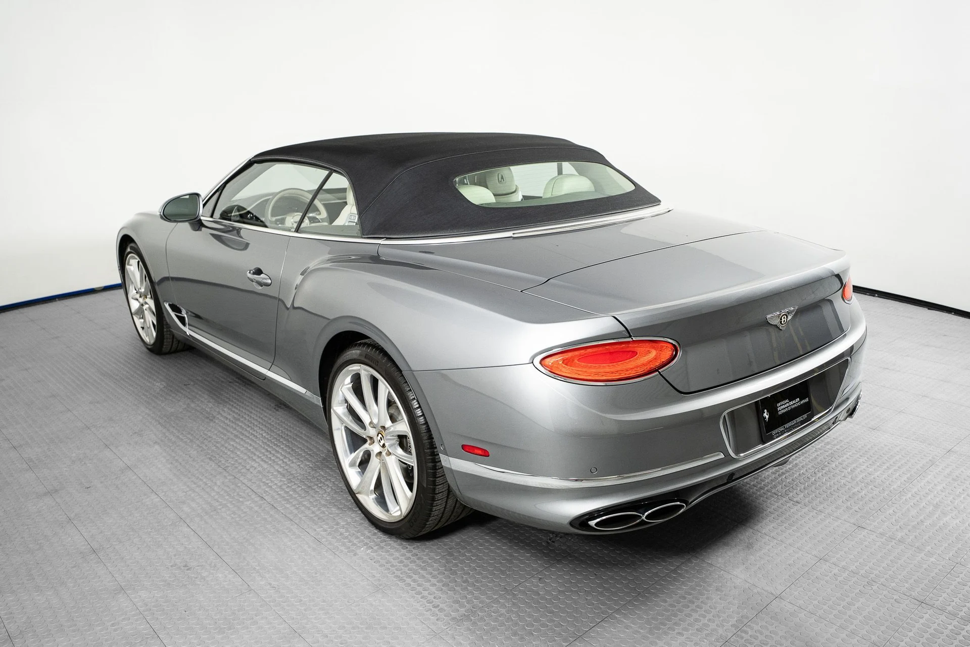 mph058_893636128_4c883d7d_a793_4a85_a33b_43f7d4a2a2f7_ee6a01deb2