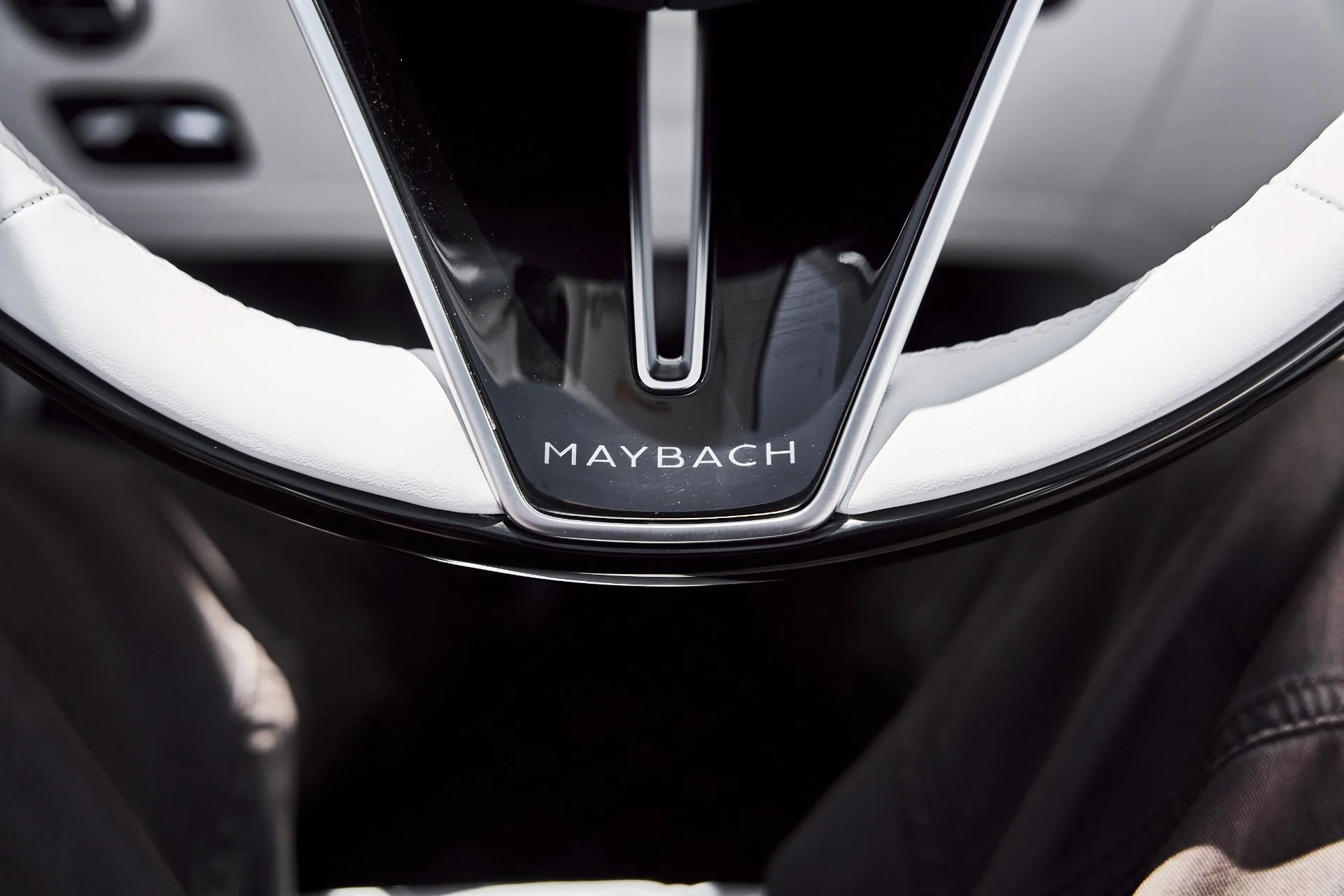 mph058_939643132_Used_2026_Mercedes_Benz_SL_Class_Maybach_SL_680_1780365204_83ca8270a8