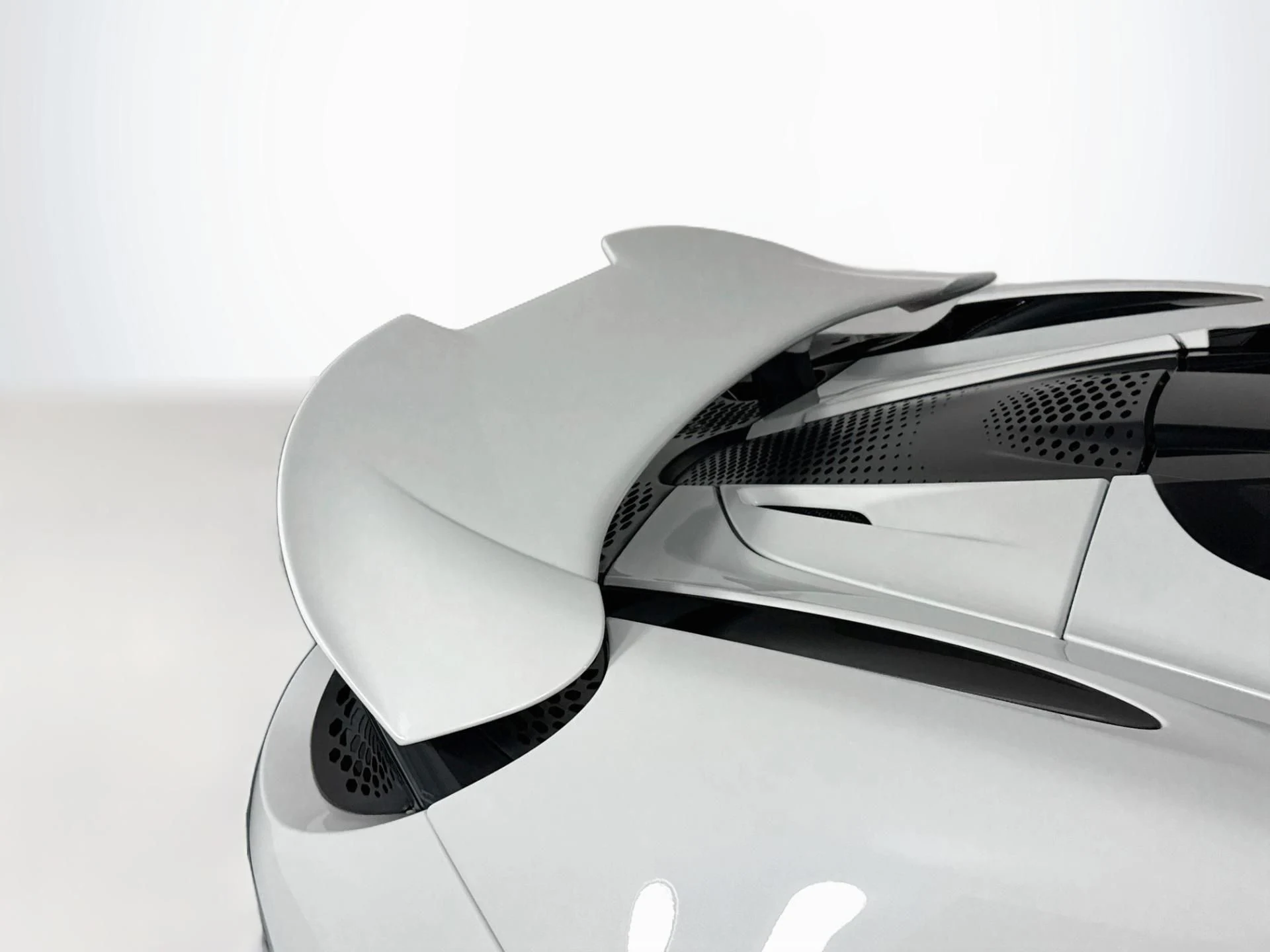 mph058_980122336_Used_2024_Mc_Laren_750_S_Spider_1788340254_772450e5e9