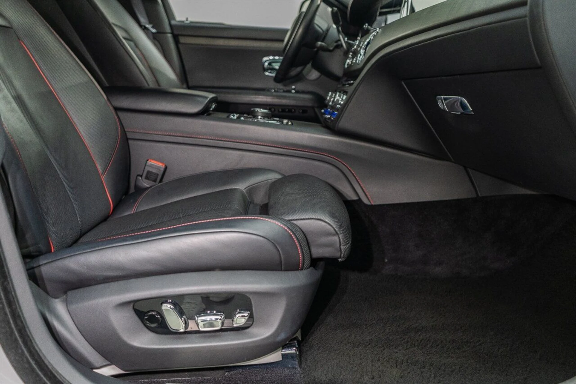 mph058_98088034_c38b16eab0_1280_f8f7bfda10