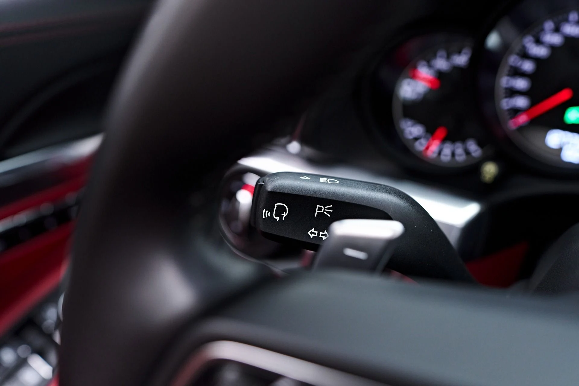 mph058_98284411_Used_2019_Porsche_911_Turbo_1750270685_7a49d86823