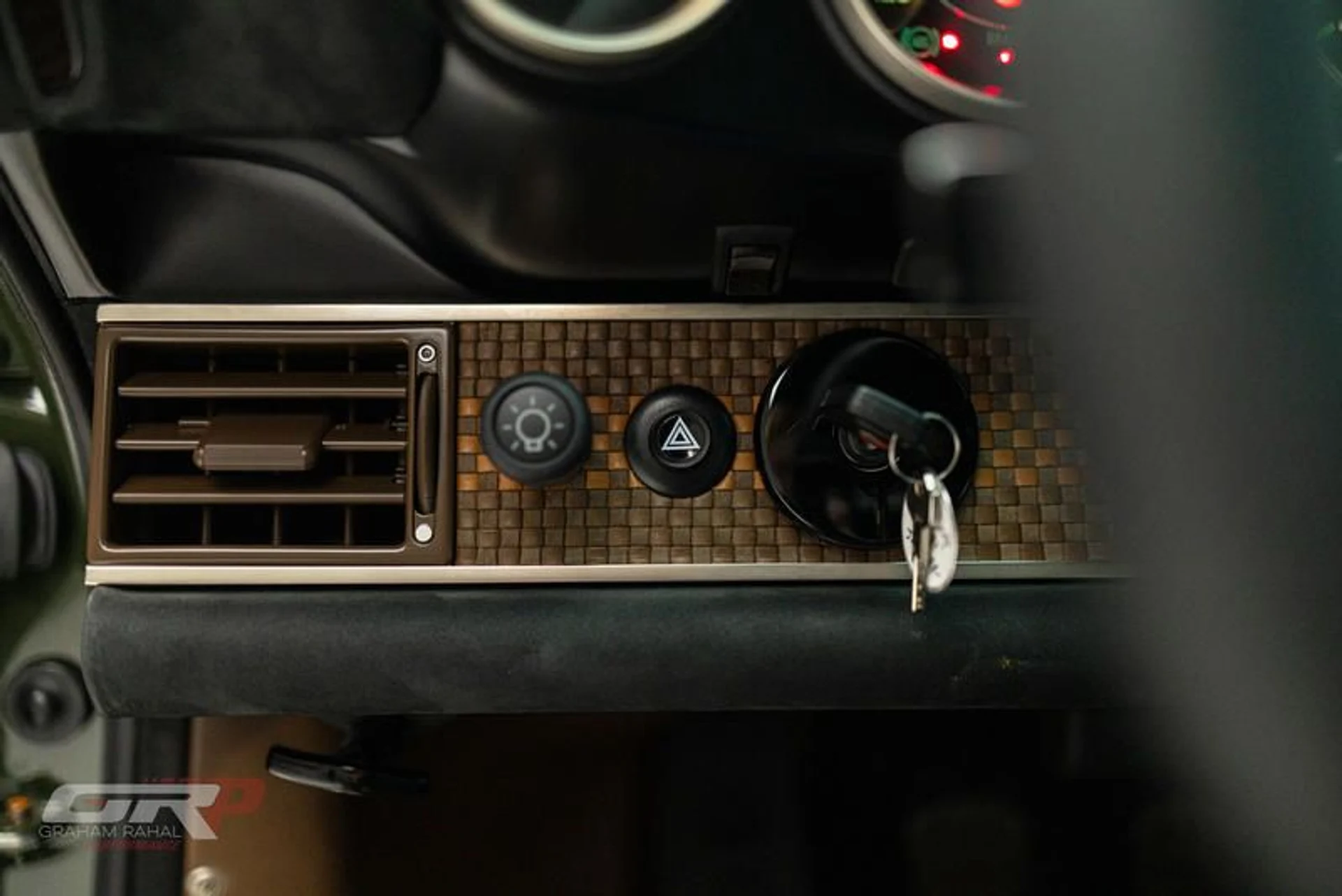 mph058_999856774_08_DD_7_BF_6_A04_F_4_B53_870_B_AA_97_EF_0_FDBCE_b94d795c7c