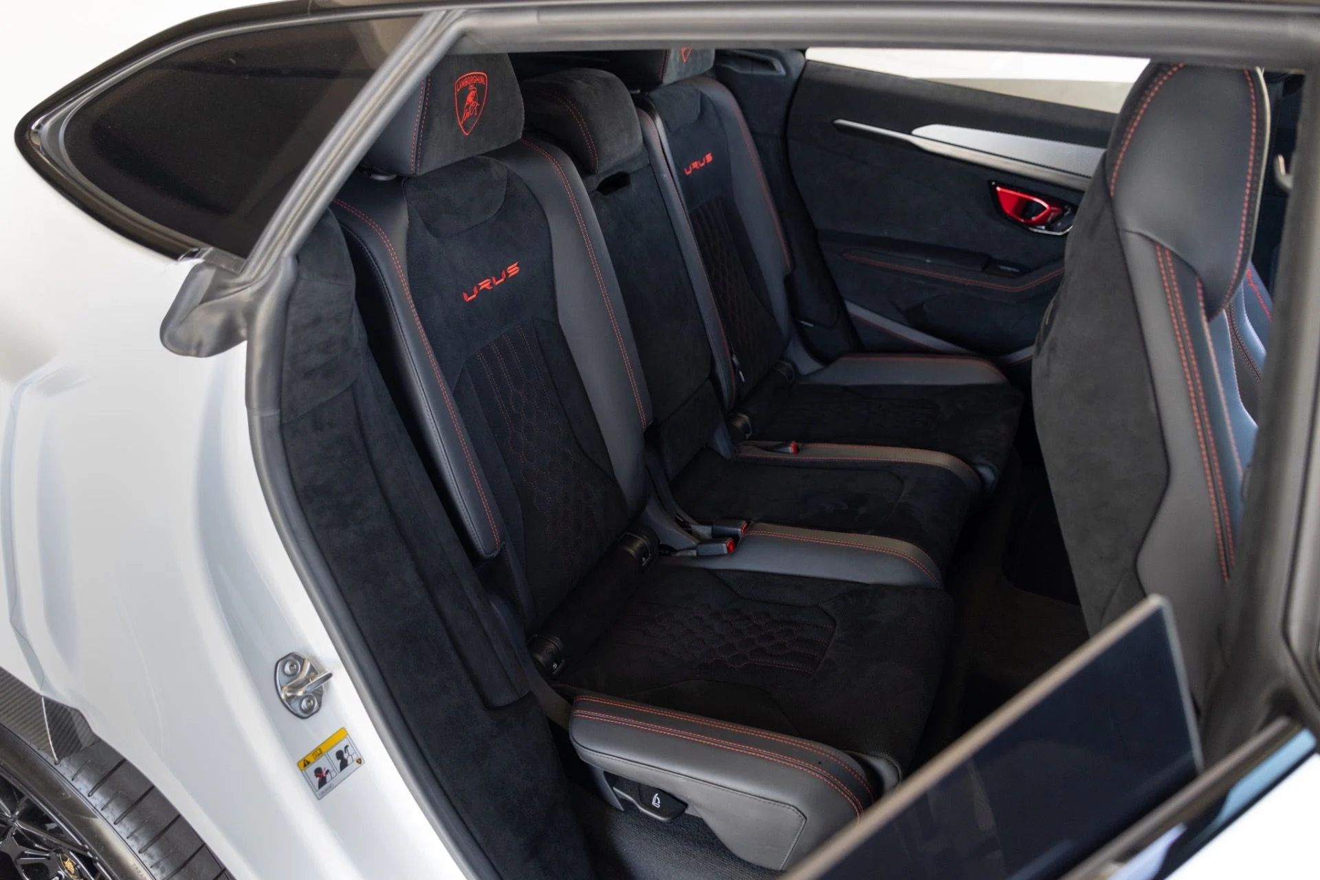 mph059_1006444950_Used_2023_Lamborghini_Urus_Performante_1778699369_be568bfc98