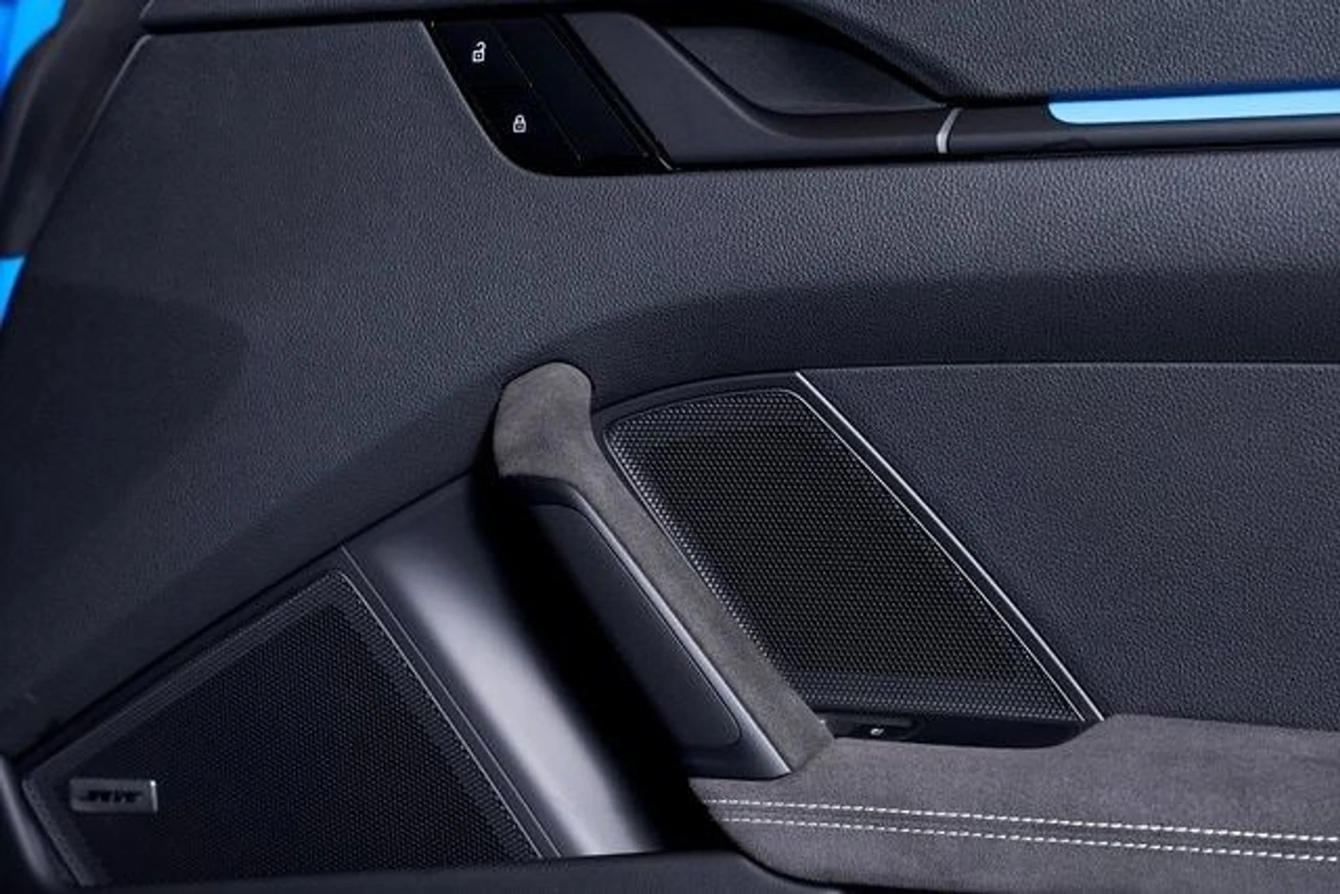 mph059_1063218053_f341e0ae53658f7da9cb238cfe6b51ccx_098be2632c