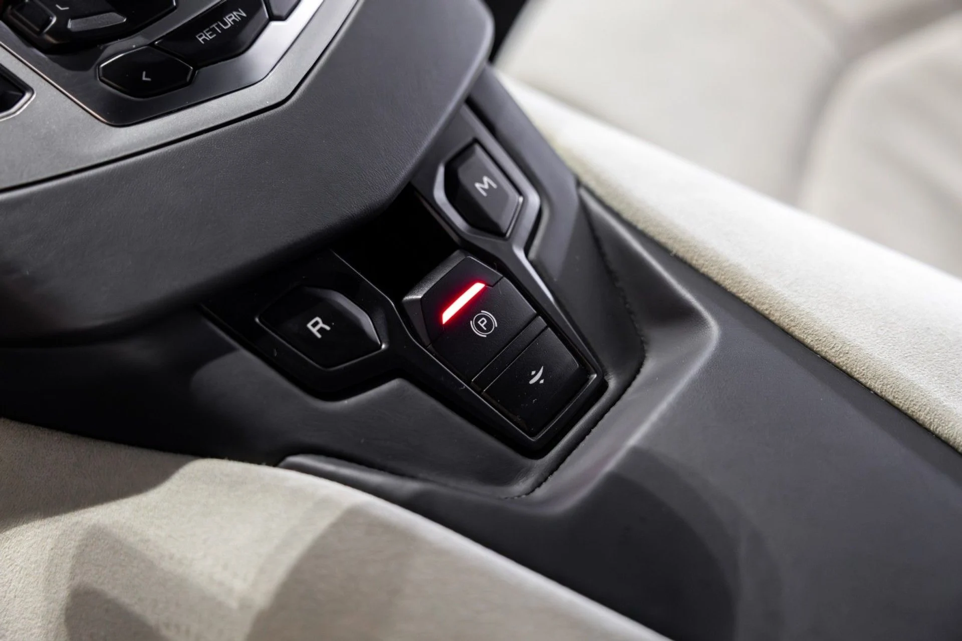 mph059_1076162228_yg_6312ef86ef