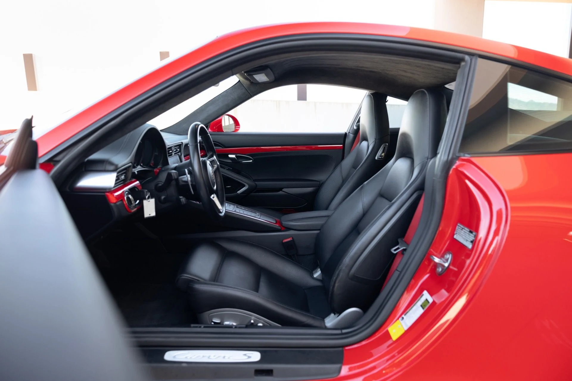 mph059_1090568887_Used_2018_Porsche_911_Carrera_S_1791833797_059f27b9f1