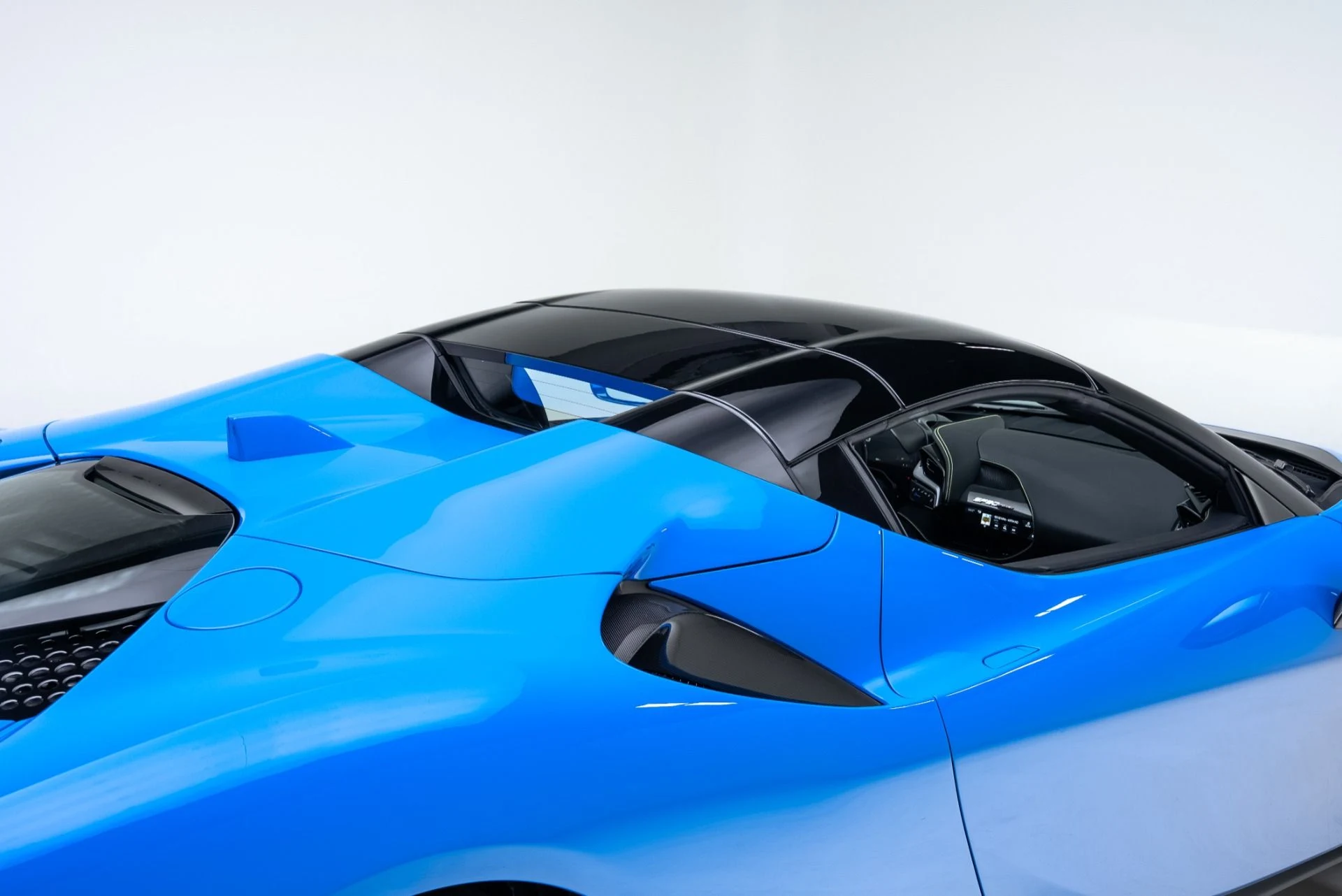 mph059_1095815291_Used_2024_Ferrari_SF_90_Spider_1772738599_54cd748914