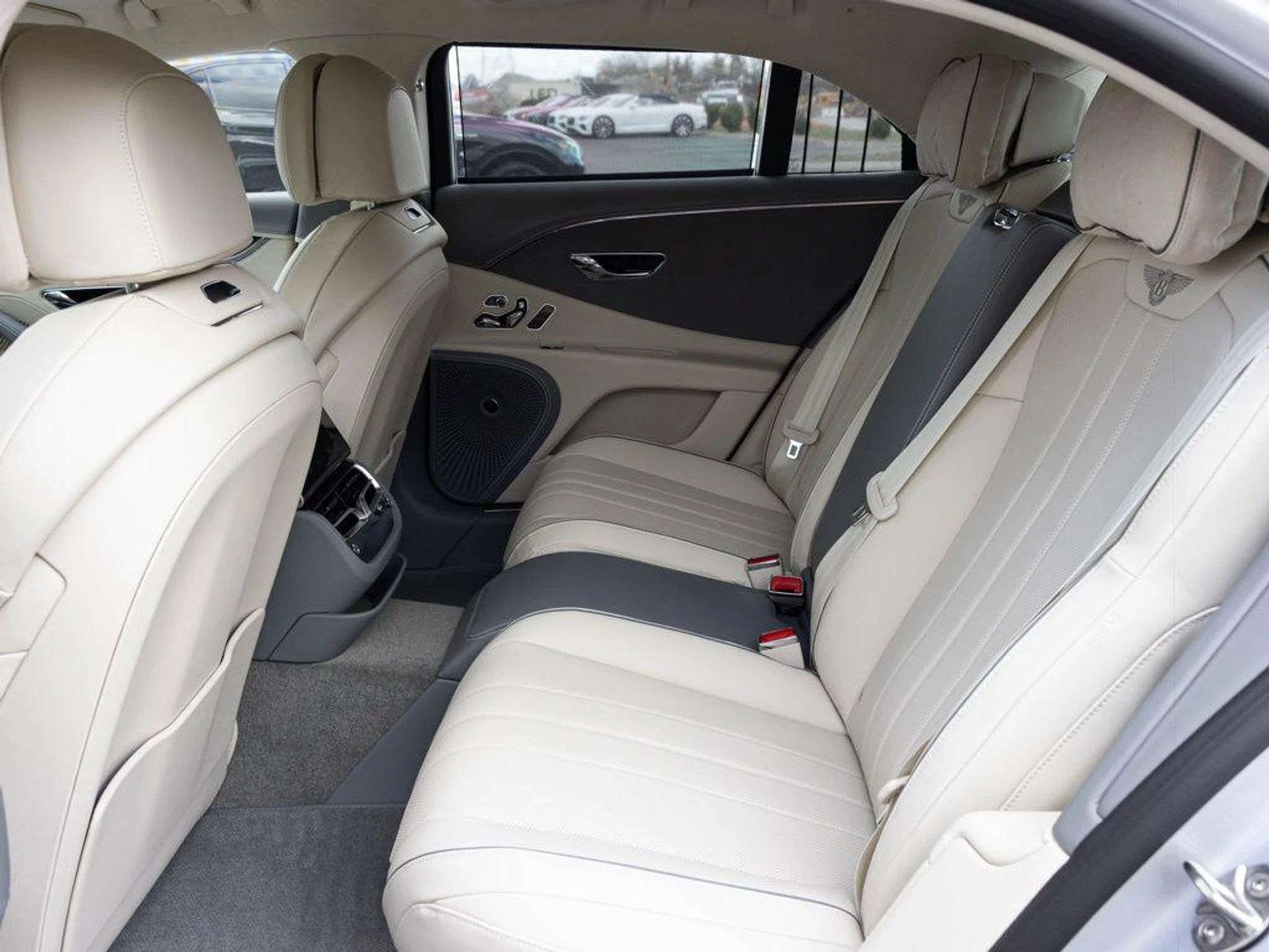 mph059_1117663483_500853697_69ac49c742328134f501cf61_f36bdd0587