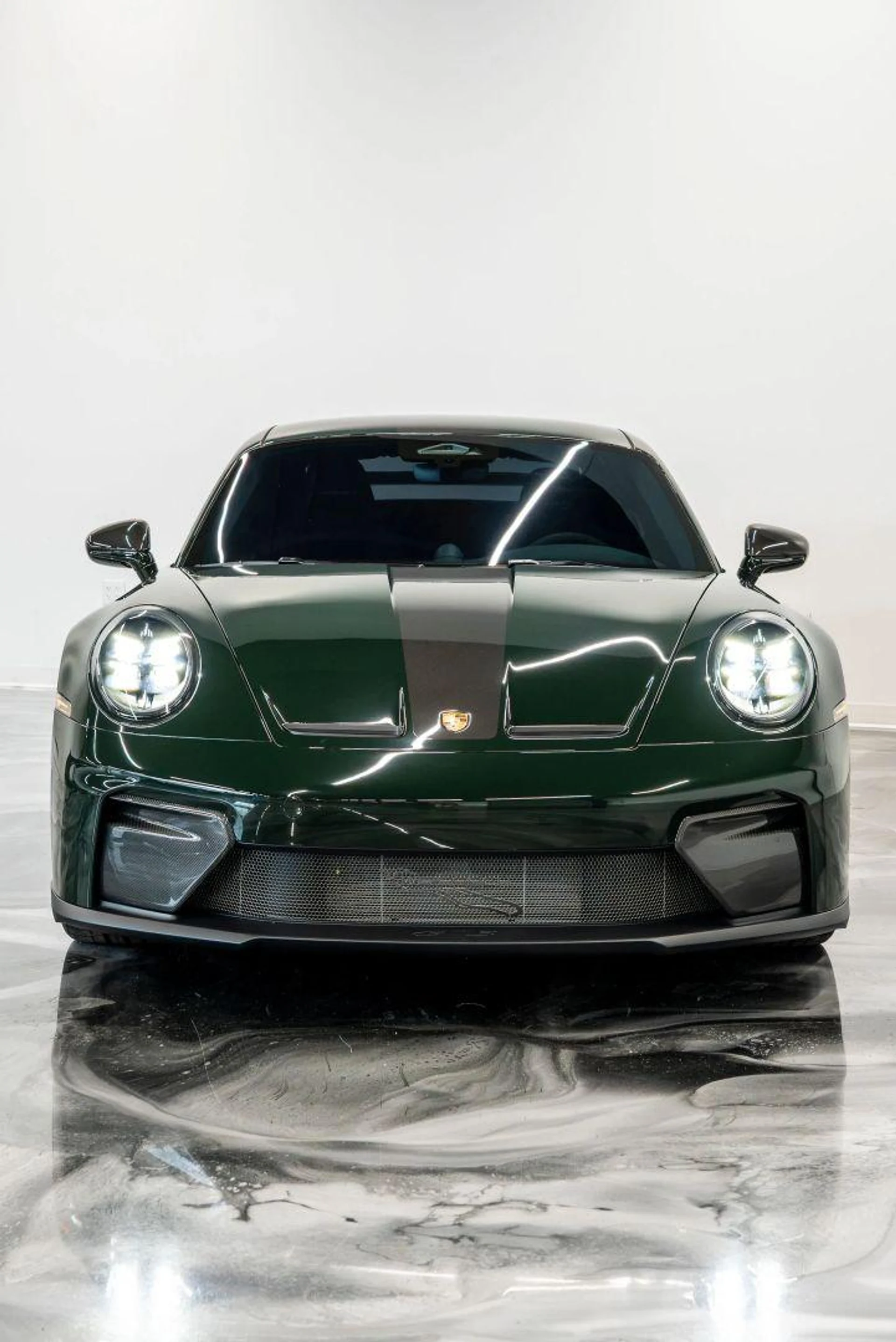 mph059_1123799663_Used_2026_Porsche_911_GT_3_Coupe_2_D_1787786303_f3707d2605