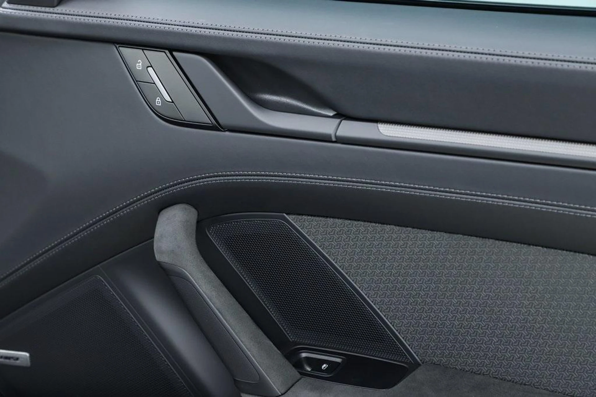 mph059_1179278098_eh_Ne_Uk2c12uo_R_Xo_Uz_I7l_OA_Fb_IY_c51b0bca75