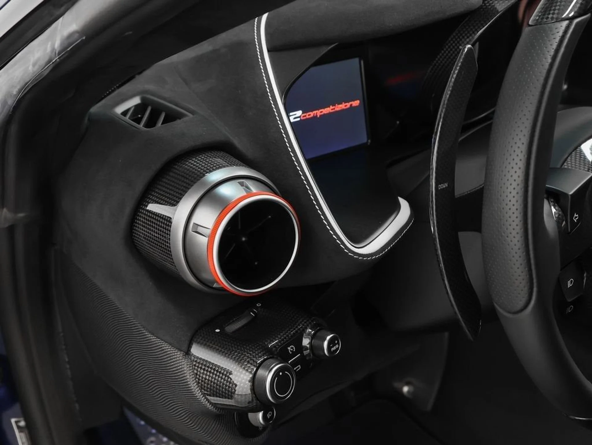 mph059_118113648_60_3a63a0a8d2