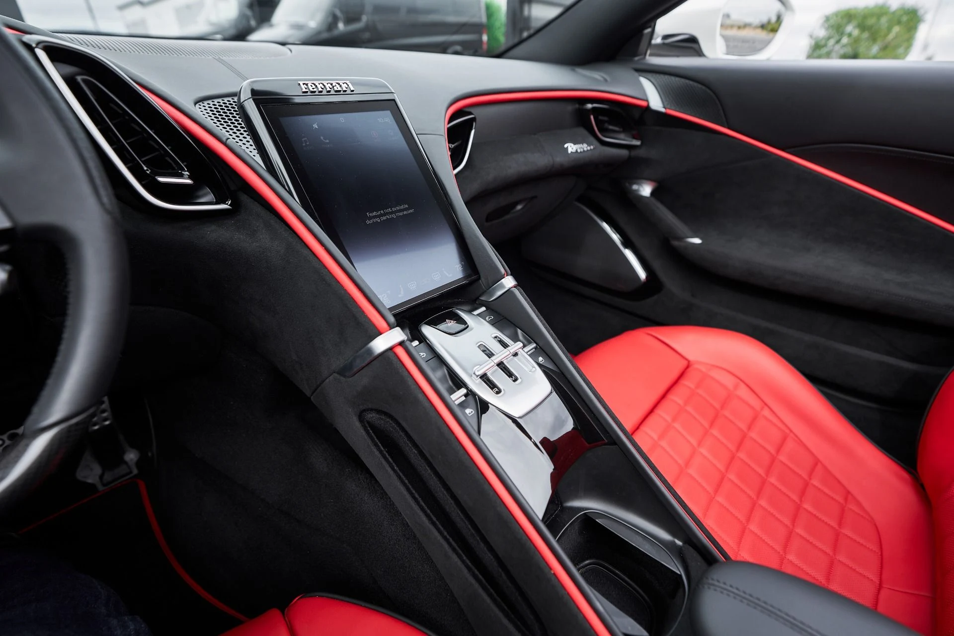 mph059_1186509260_Used_2024_Ferrari_Roma_Base_1763170126_1bf34baf0f