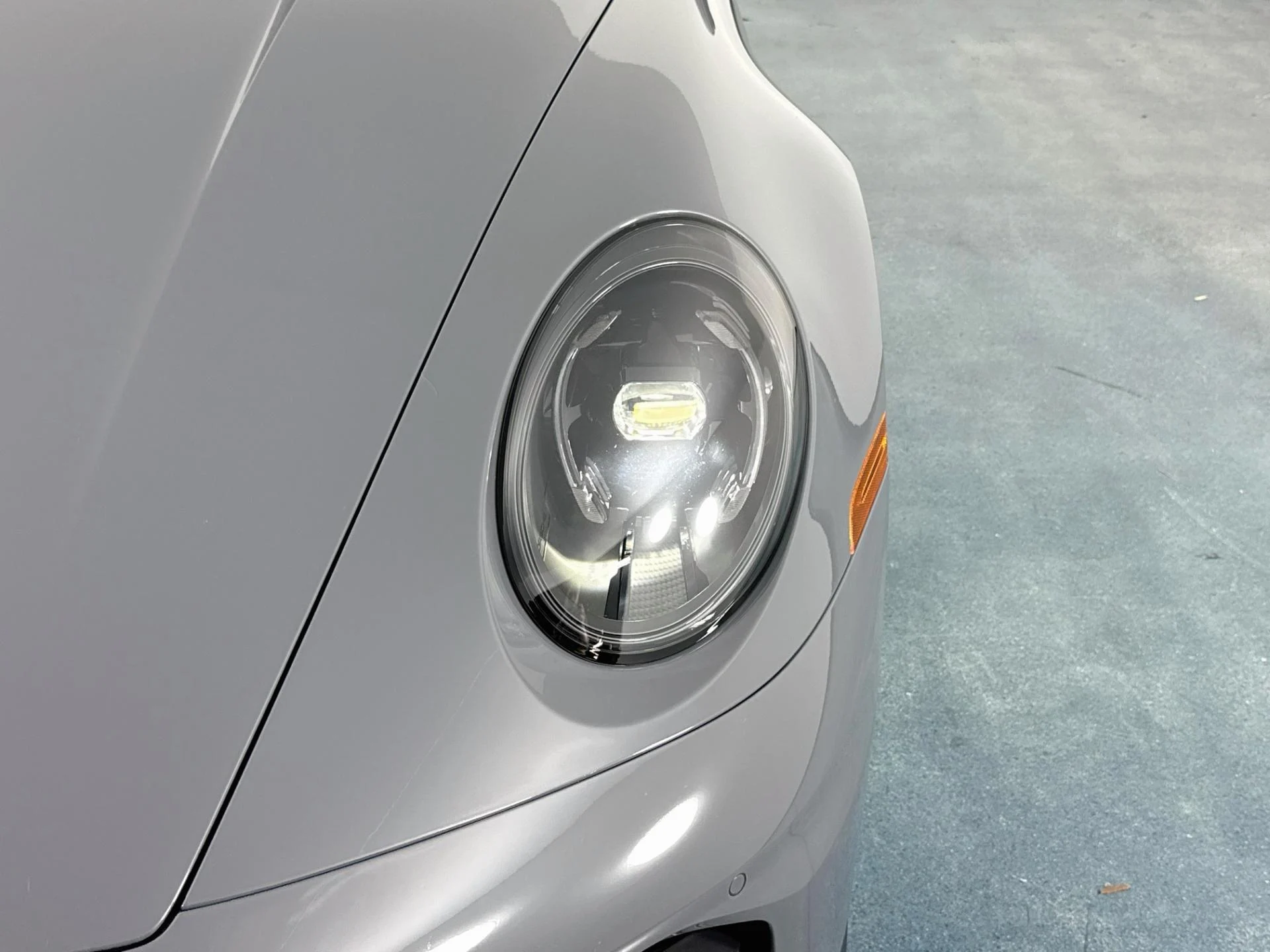 mph059_1227733649_Used_2025_Porsche_911_Carrera_S_1785951060_1aa24b7dc6