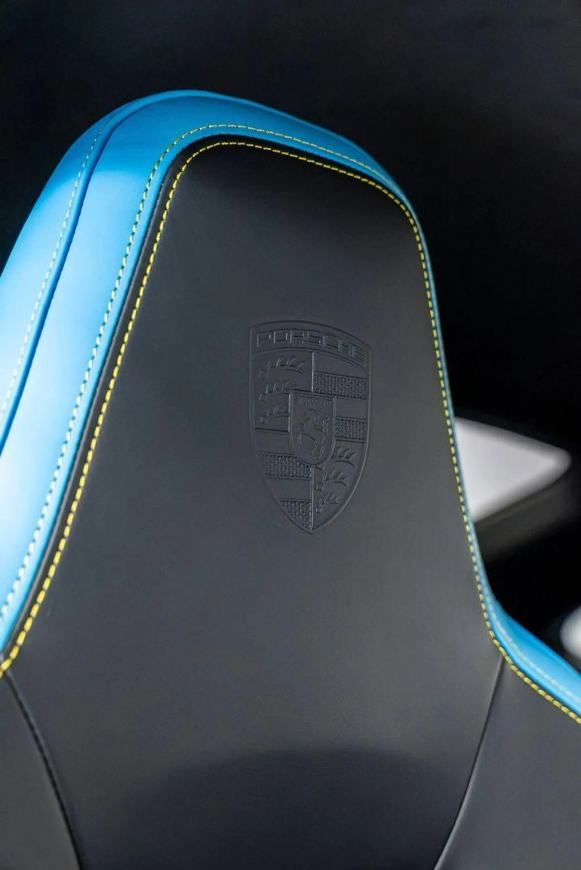 mph059_1239305083_Used_2026_Porsche_911_GT_3_w_Touring_Pkg_Coupe_2_D_1789774054_d26a1c36c5