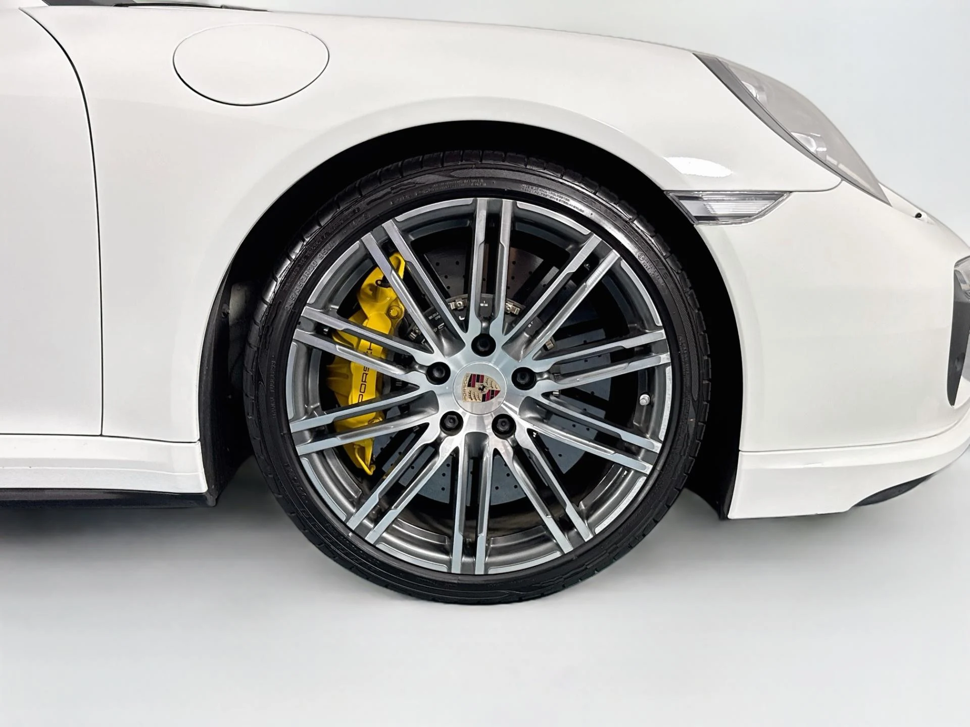 mph059_1252965750_Used_2014_Porsche_911_Turbo_S_1791570363_a61506a393
