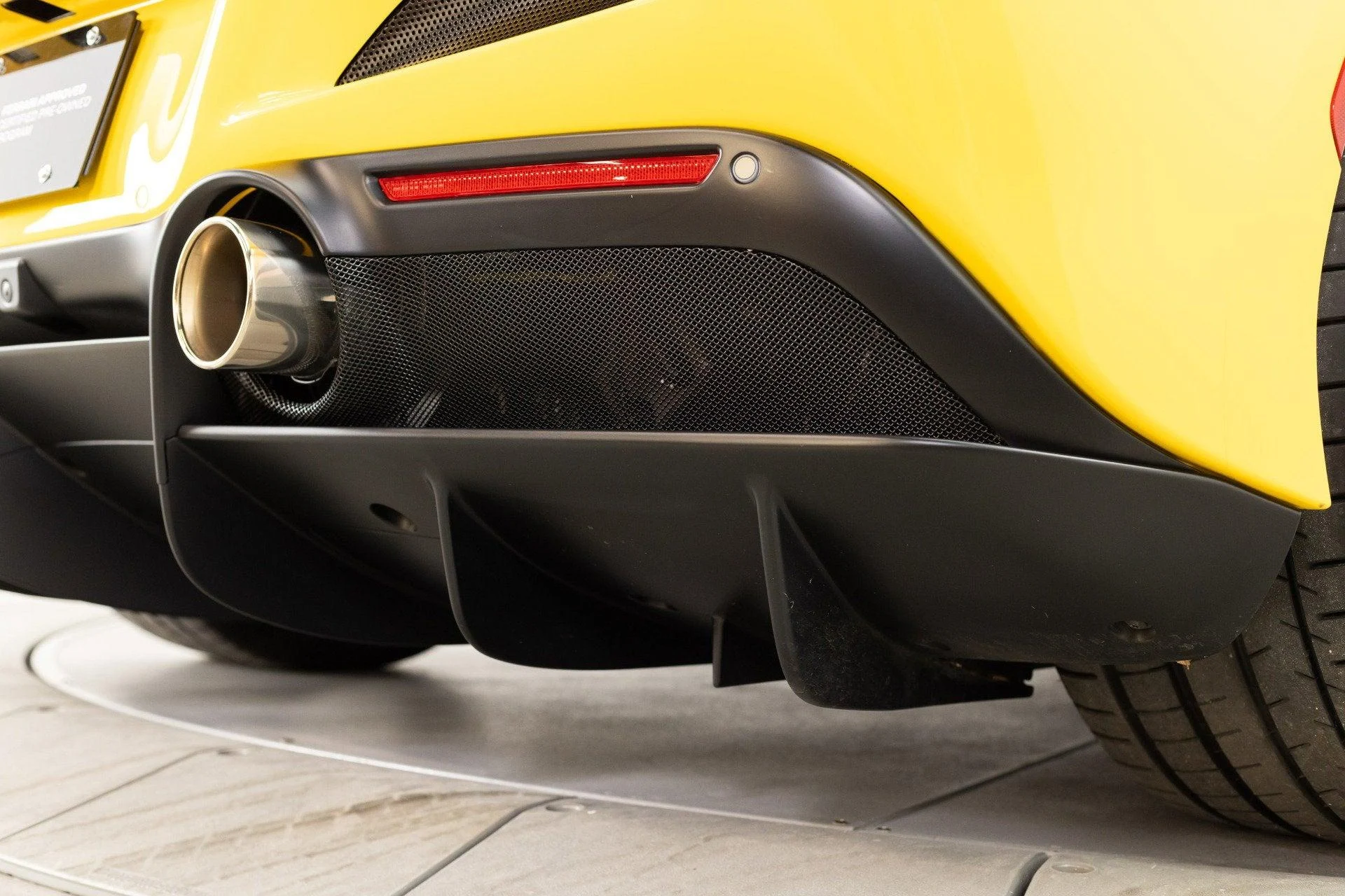 mph059_1254757556_Used_2021_Ferrari_F8_Spider_1778334424_65c8e7c0f9