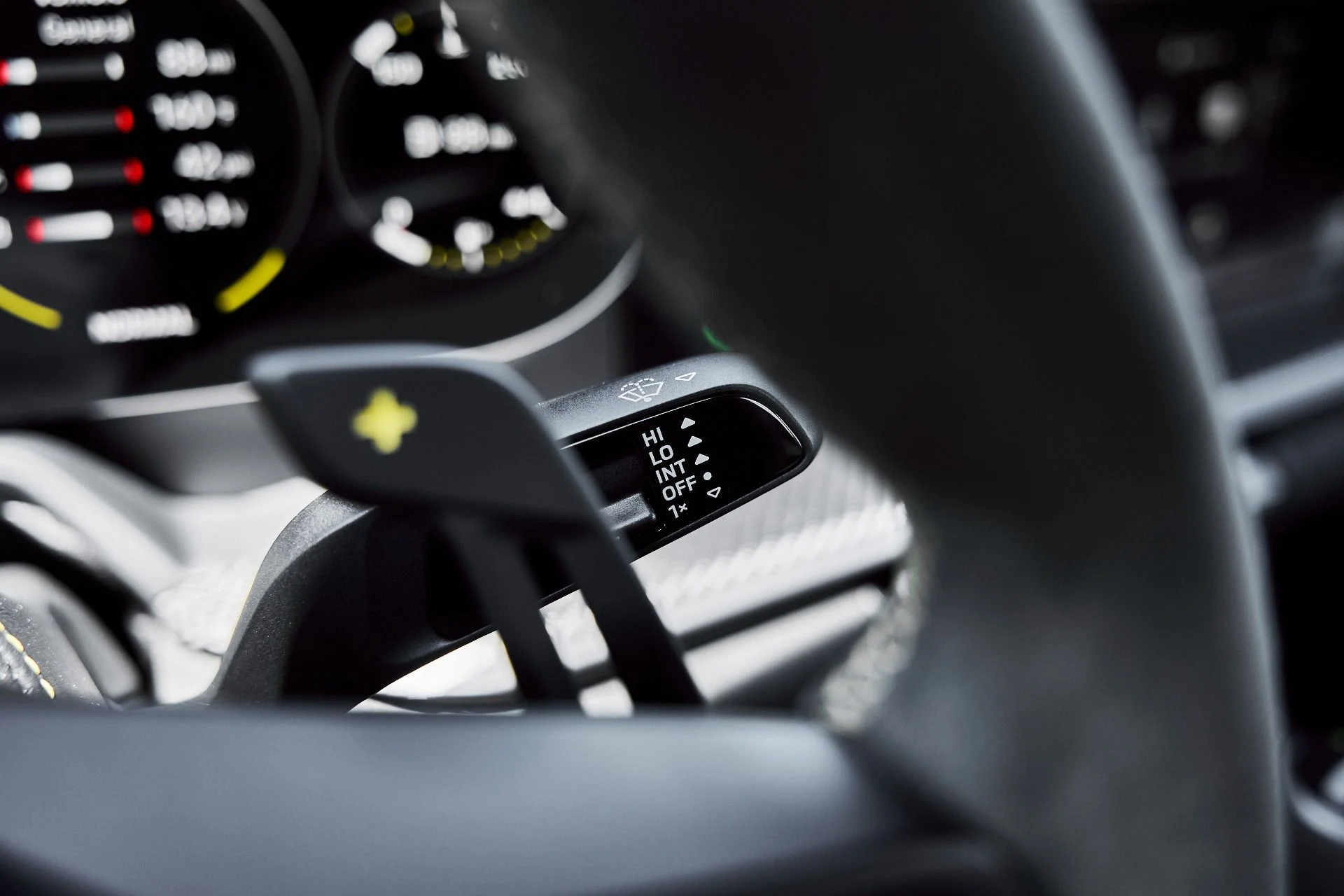 mph059_1322893687_Used_2025_Porsche_911_GT_3_RS_1780614767_6f39695b0d
