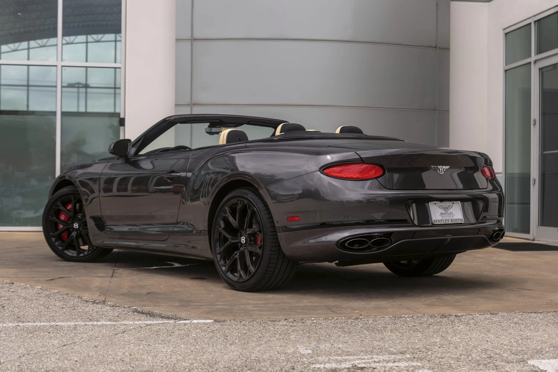 mph059_1344189180_Hi_Tech_Luxury_Imports_LLC_SCBDG_4_ZGXRC_016161_image_59_4b6a3d5e0d