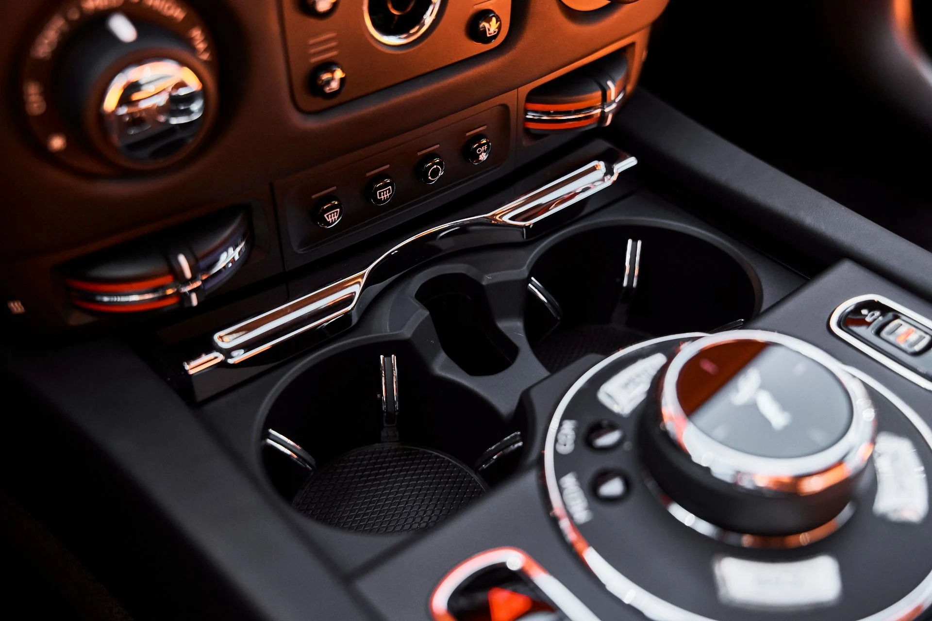 mph059_1364494822_Used_2020_Rolls_Royce_Wraith_Base_1776302660_d85ffb8af5