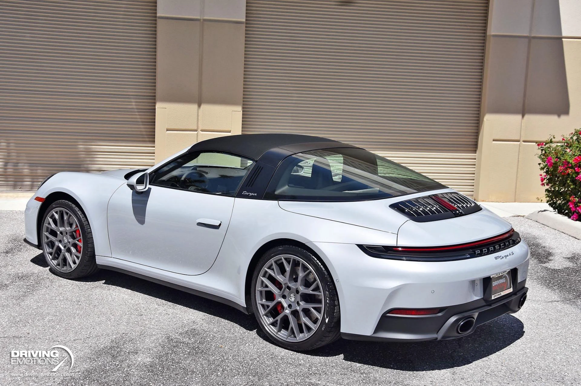 mph059_1379225151_898_p60_l_ff1863fe96