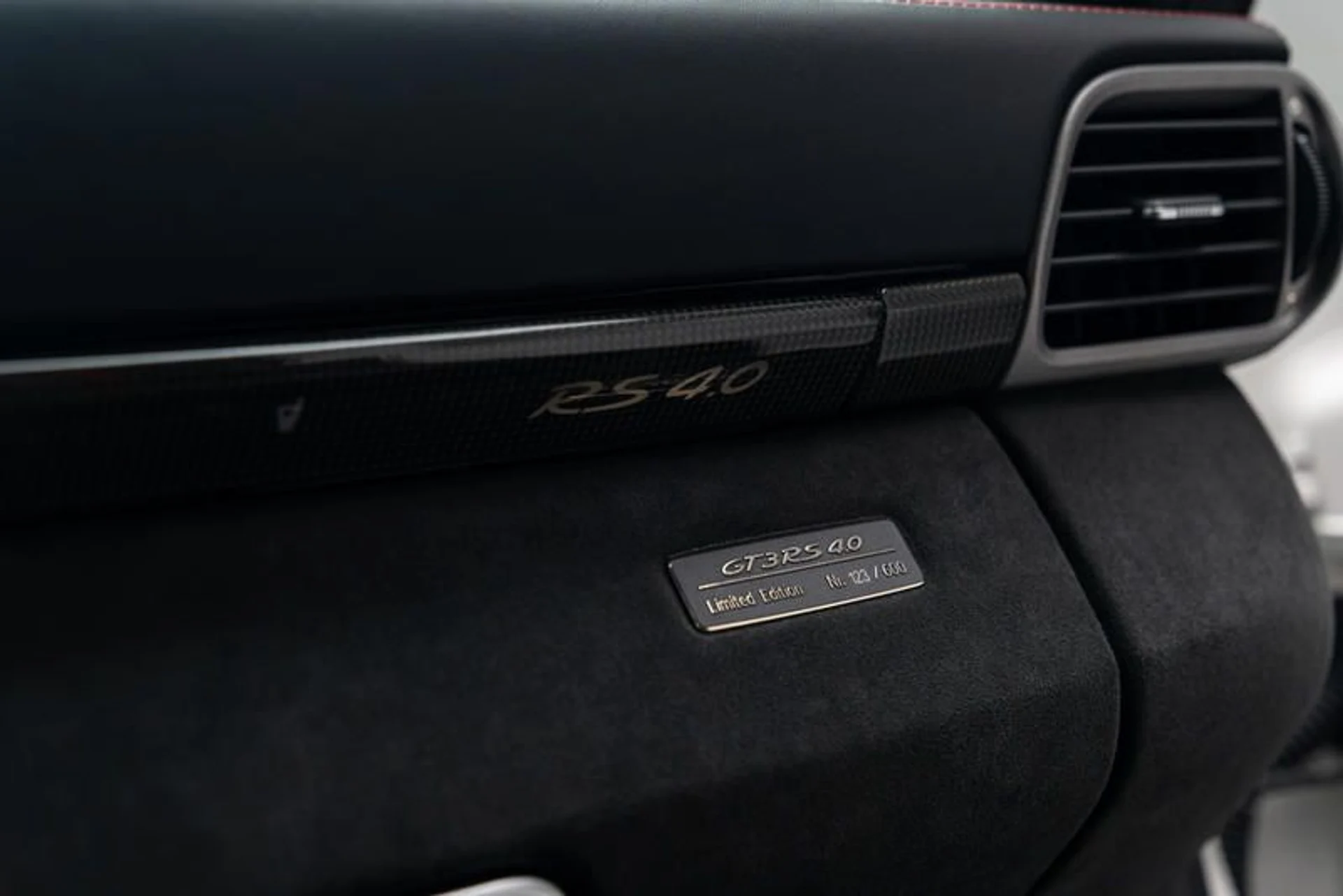 mph059_140109348_57_AF_0802_60_BA_4_EFE_BE_7_E_64373578_F446_68e1da81ed