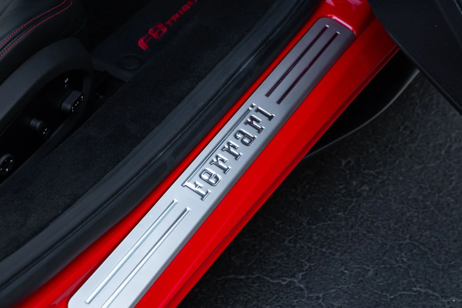 mph059_1420720618_Used_2022_Ferrari_F8_Tributo_1774670303_380b07e054