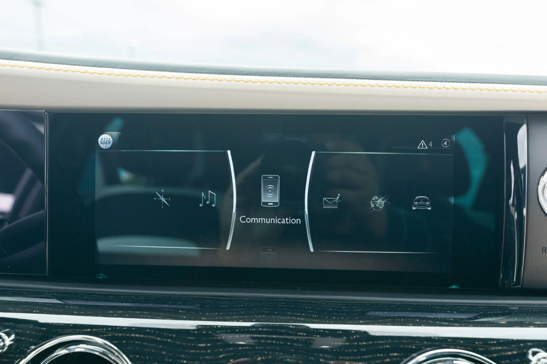 mph059_1447177891_Used_2021_Rolls_Royce_Ghost_EWB_1768869200_35ad760d76