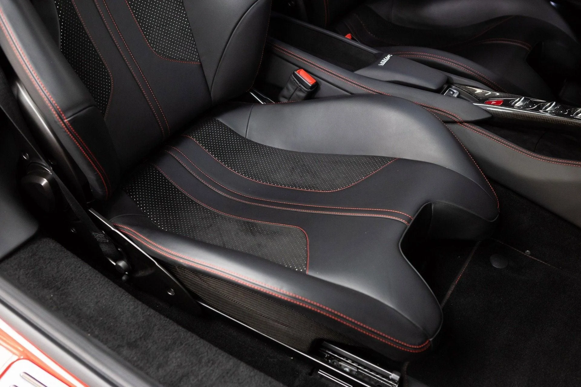 mph059_1511002491_Used_2020_Ferrari_F8_Tributo_1777367316_85f89b3cbc