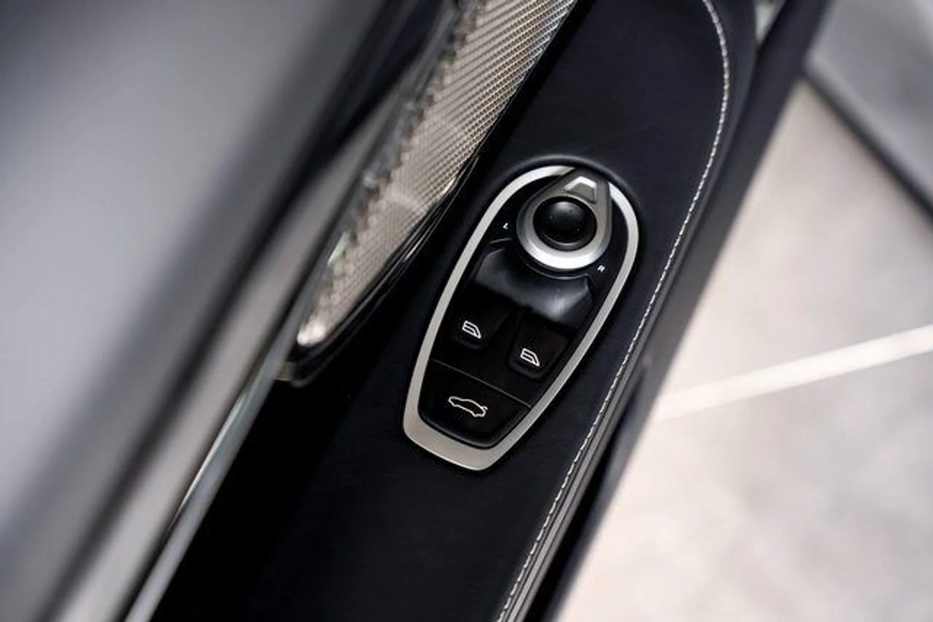 mph059_1570017144_4b5d76067fc307b6e9935a3bc6cc8960x_3dd25bb514