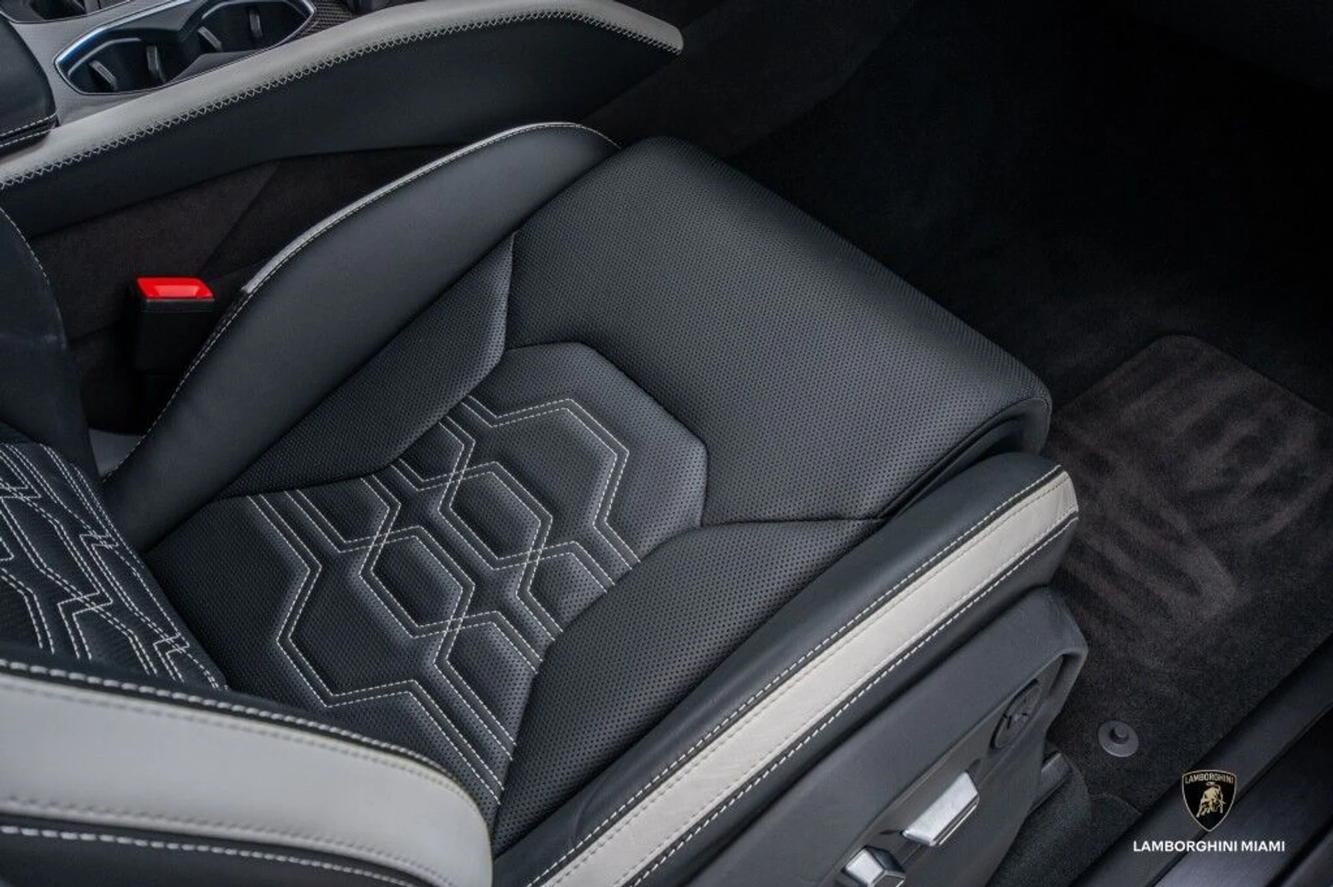 mph059_1603757414_0a358f254df86a15a7251be7bec31c83_9a39fce0d3