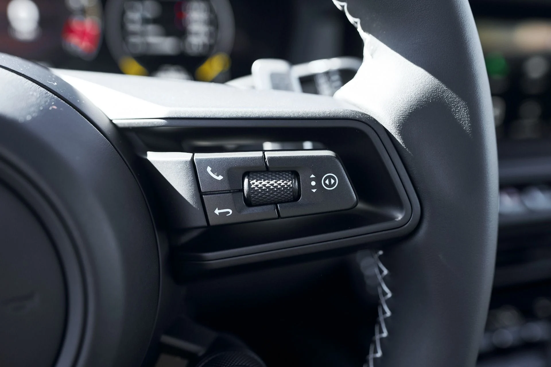 mph059_1656072013_Used_2025_Porsche_911_GT_3_1760570065_0a6bb1870b