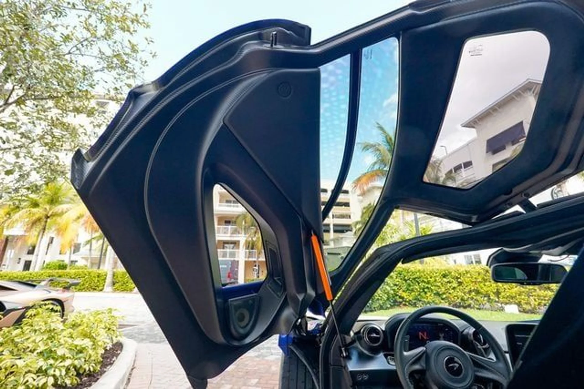 mph059_1724906270_22972595_60_0feb101639