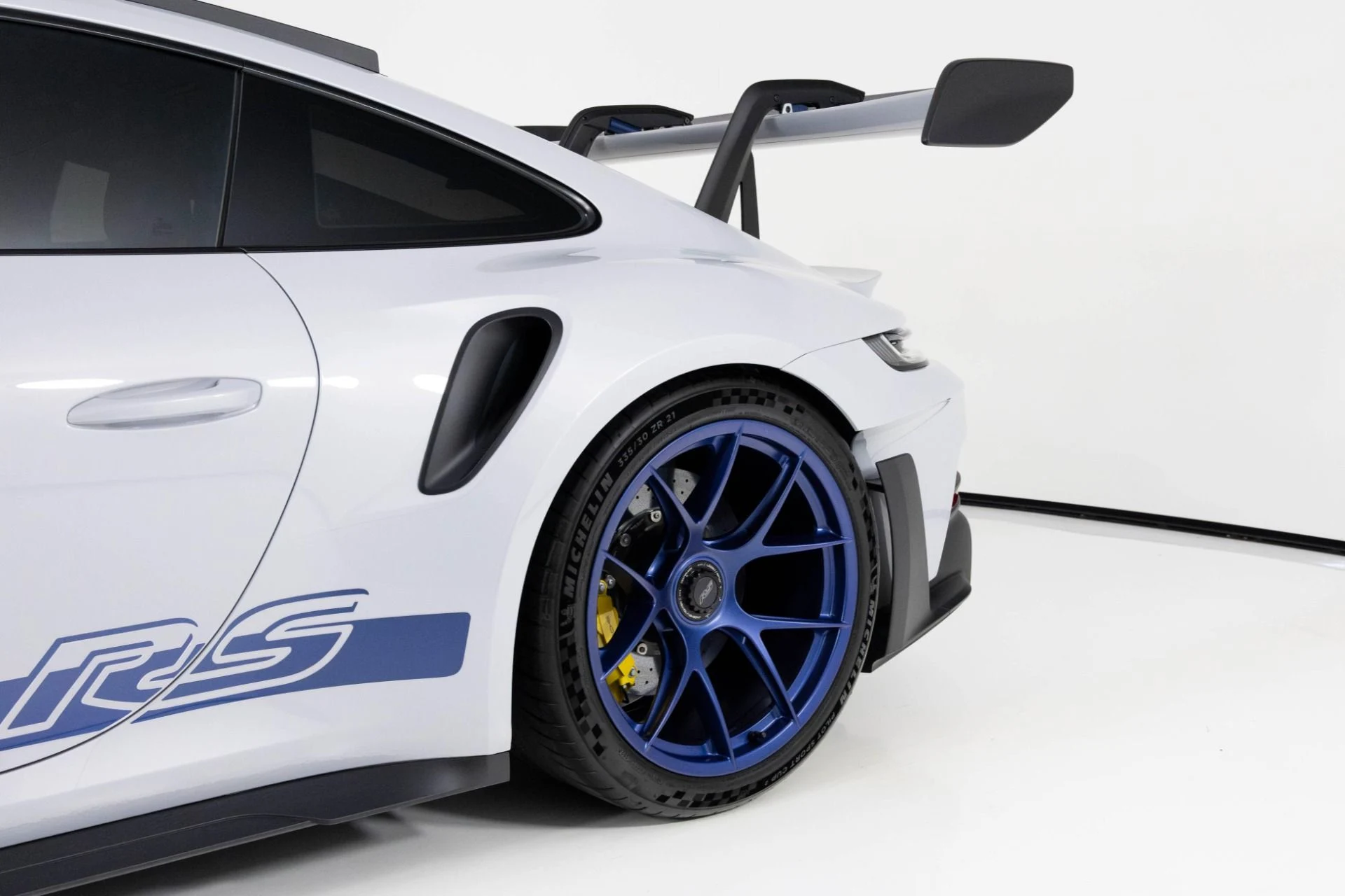 mph059_1727426919_Used_2025_Porsche_911_GT_3_RS_1779147252_a6f5f08a27