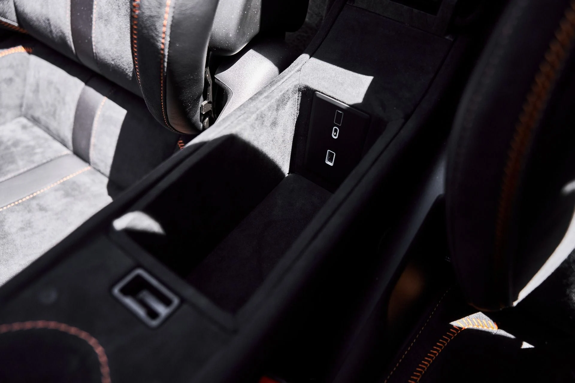 mph059_1789439287_Used_2025_Mc_Laren_750_S_1776907696_8b5d0fdec4