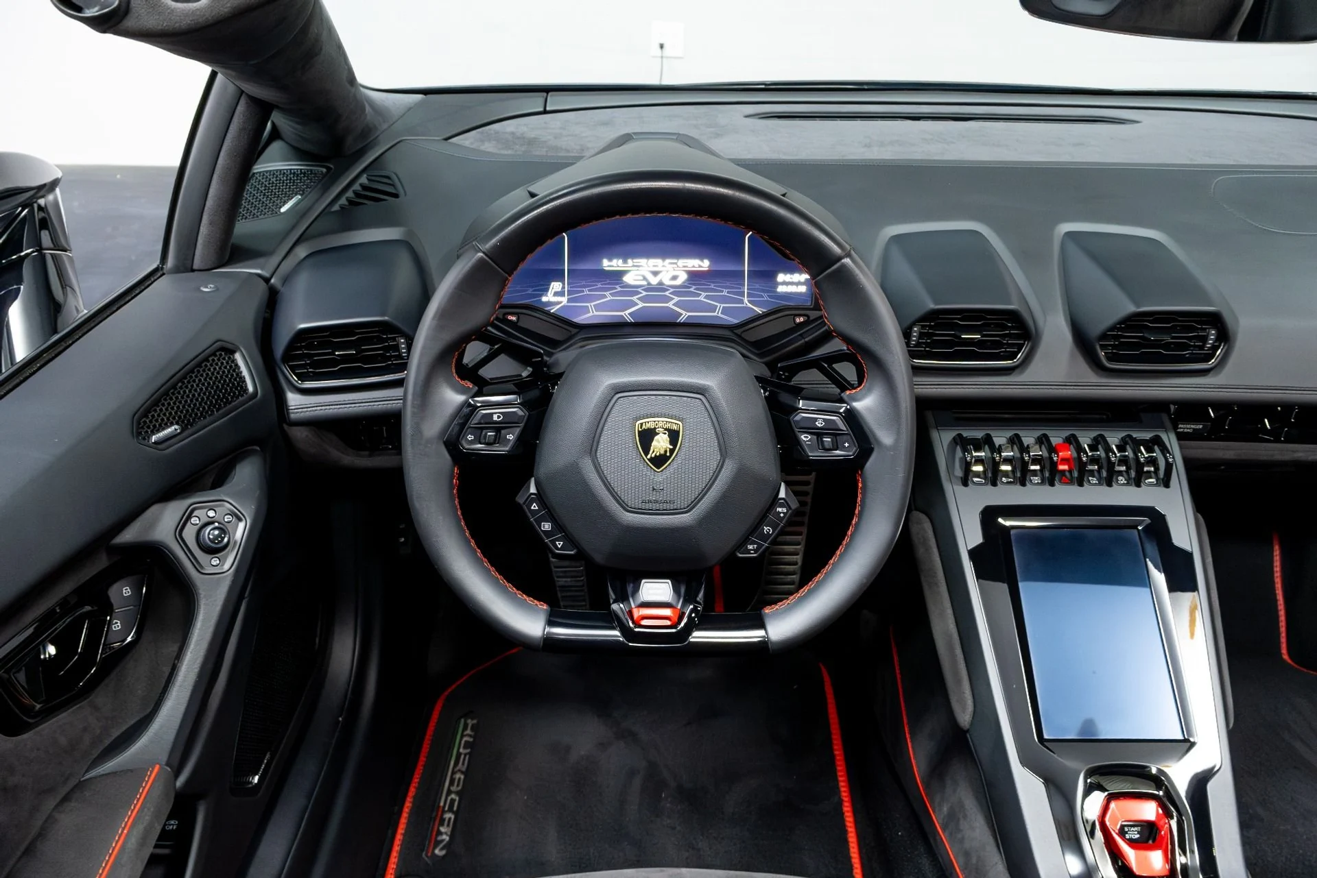 mph059_1822159721_Used_2020_Lamborghini_Huracan_EVO_1774302788_821cd4cf1c