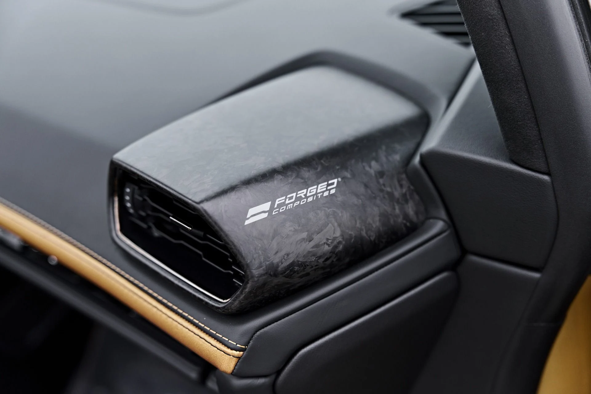 mph059_1827939825_Used_2022_Lamborghini_Huracan_EVO_Base_1791315960_9a7a3f7ed9