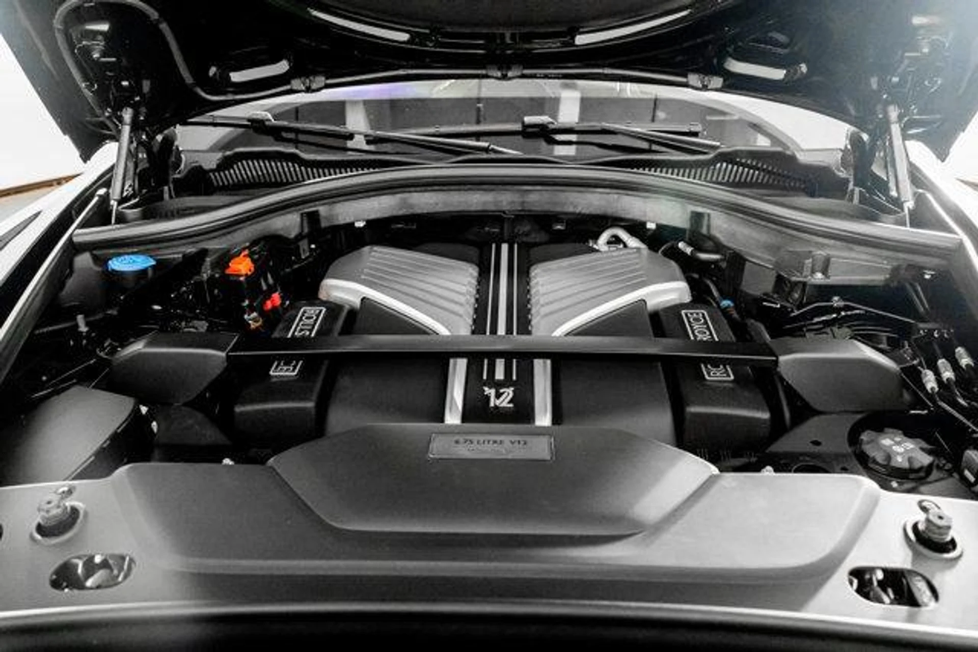 mph059_1860322063_P2_K_Vci_I1_Tt_Bn_QZ_Rh6_W28nvi0_BI_147508906f