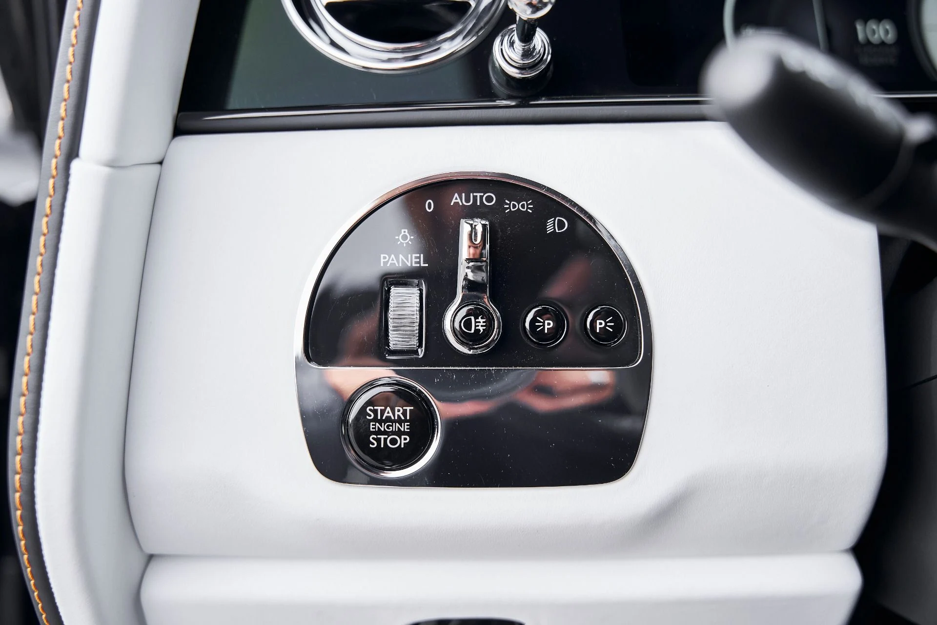 mph059_1907200203_Used_2026_Rolls_Royce_Cullinan_Base_1769135856_43dcdc1ffd