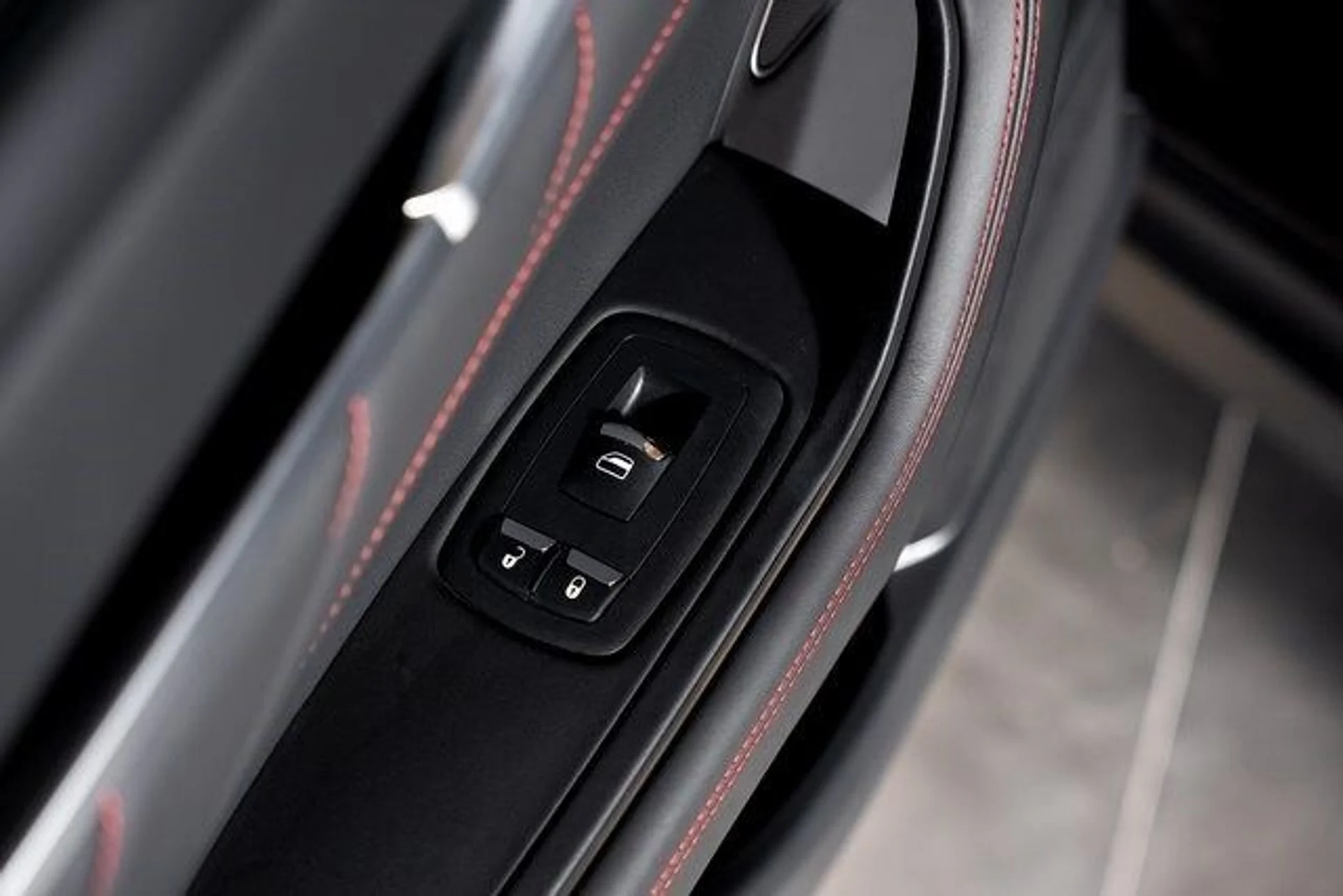 mph059_1969856641_f28596a39f1b6cd4cb0f2142e3f1faedx_d1dcb06a7a