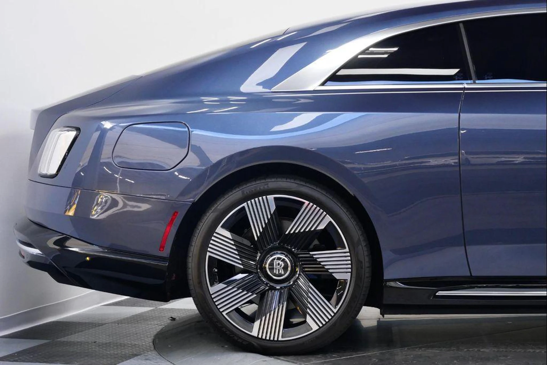 mph059_1981992517_Li8_C8_Zf2m_Hlp_Gmf_P3_mno25_Hw_R4_3e94291431